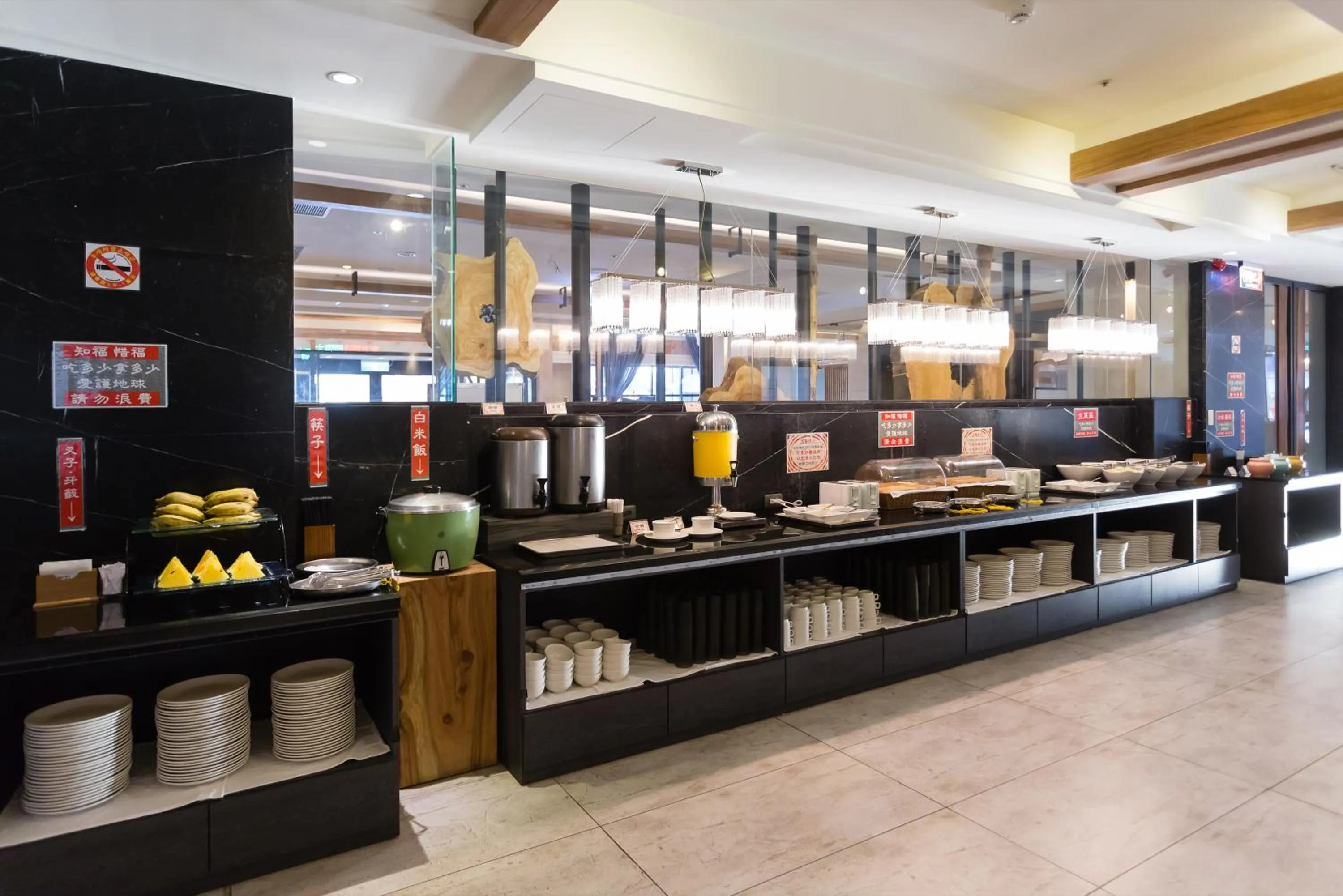 Restaurant/places to eat in Chiayi Oriental Pearl International Hotel