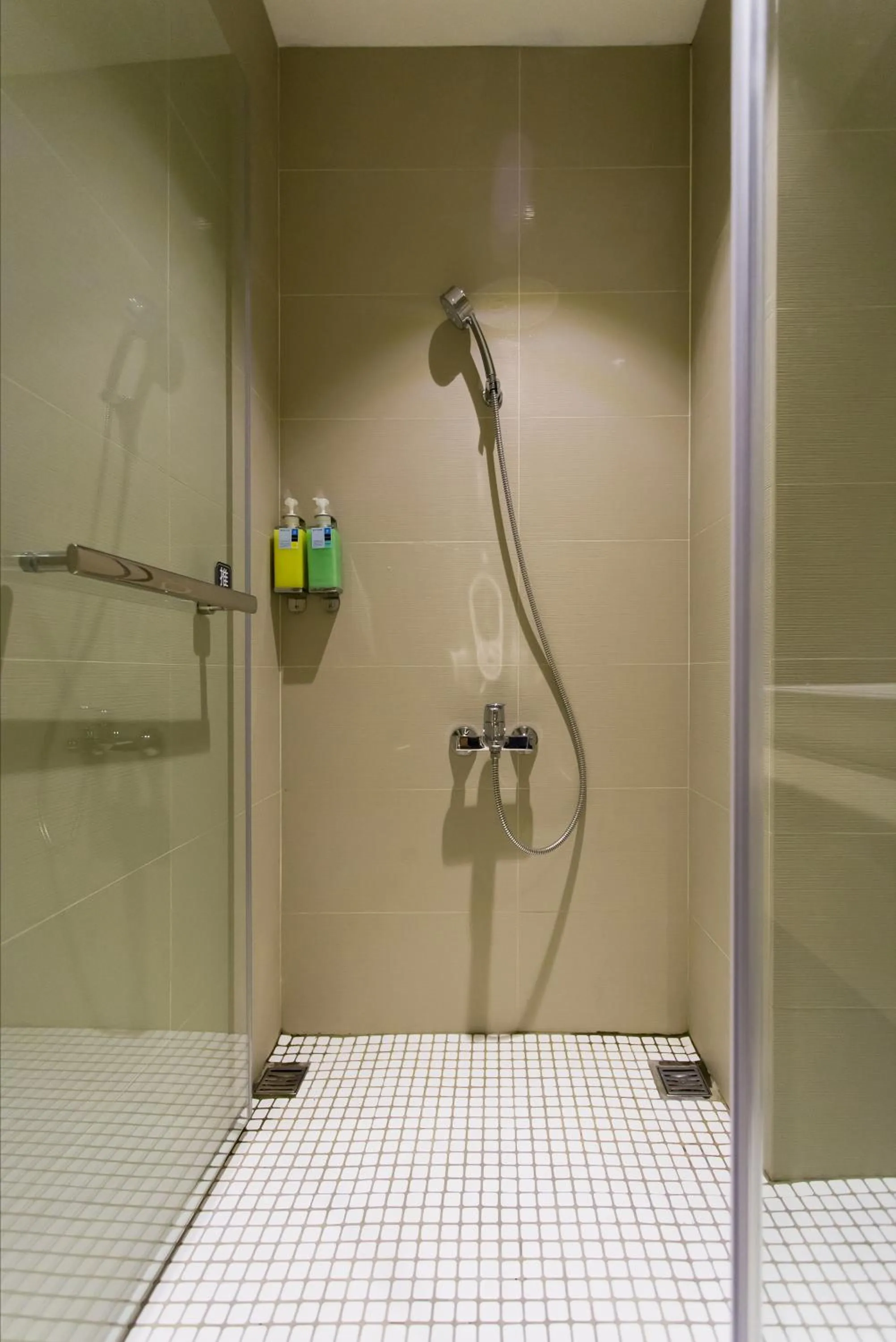 Chiayi Oriental Pearl International Hotel