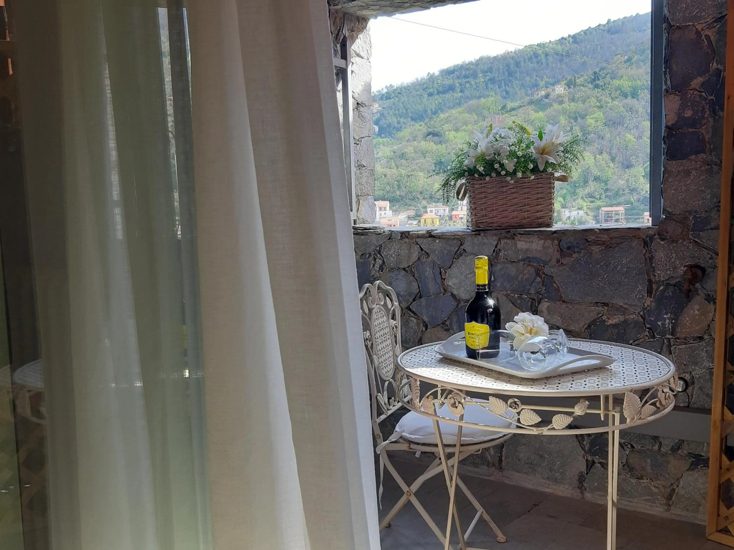 Patio in Dreams Guest House