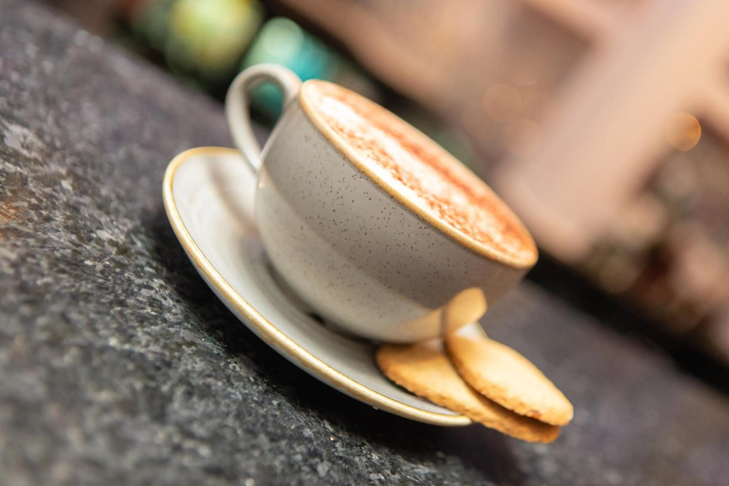 Coffee/tea facilities in Lyndene Hotel