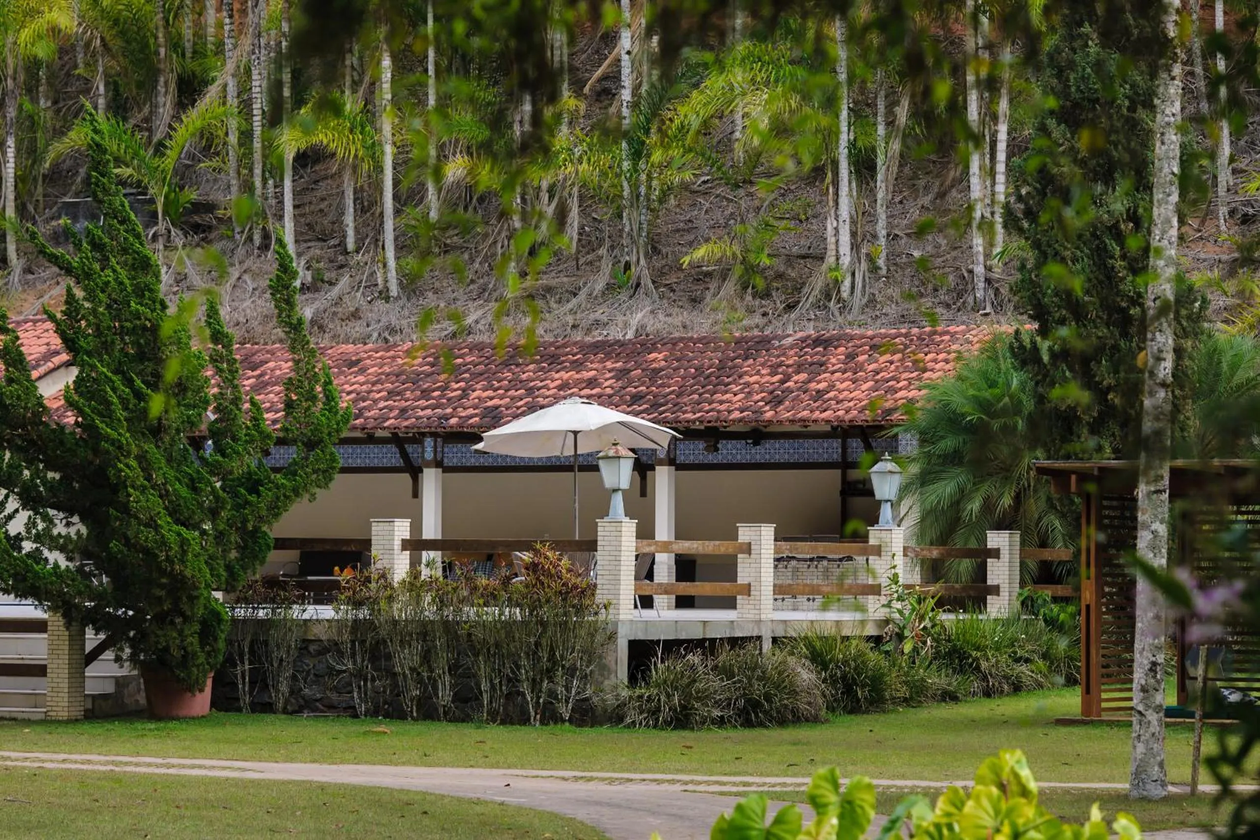 Property building in Sítio dos Lagos
