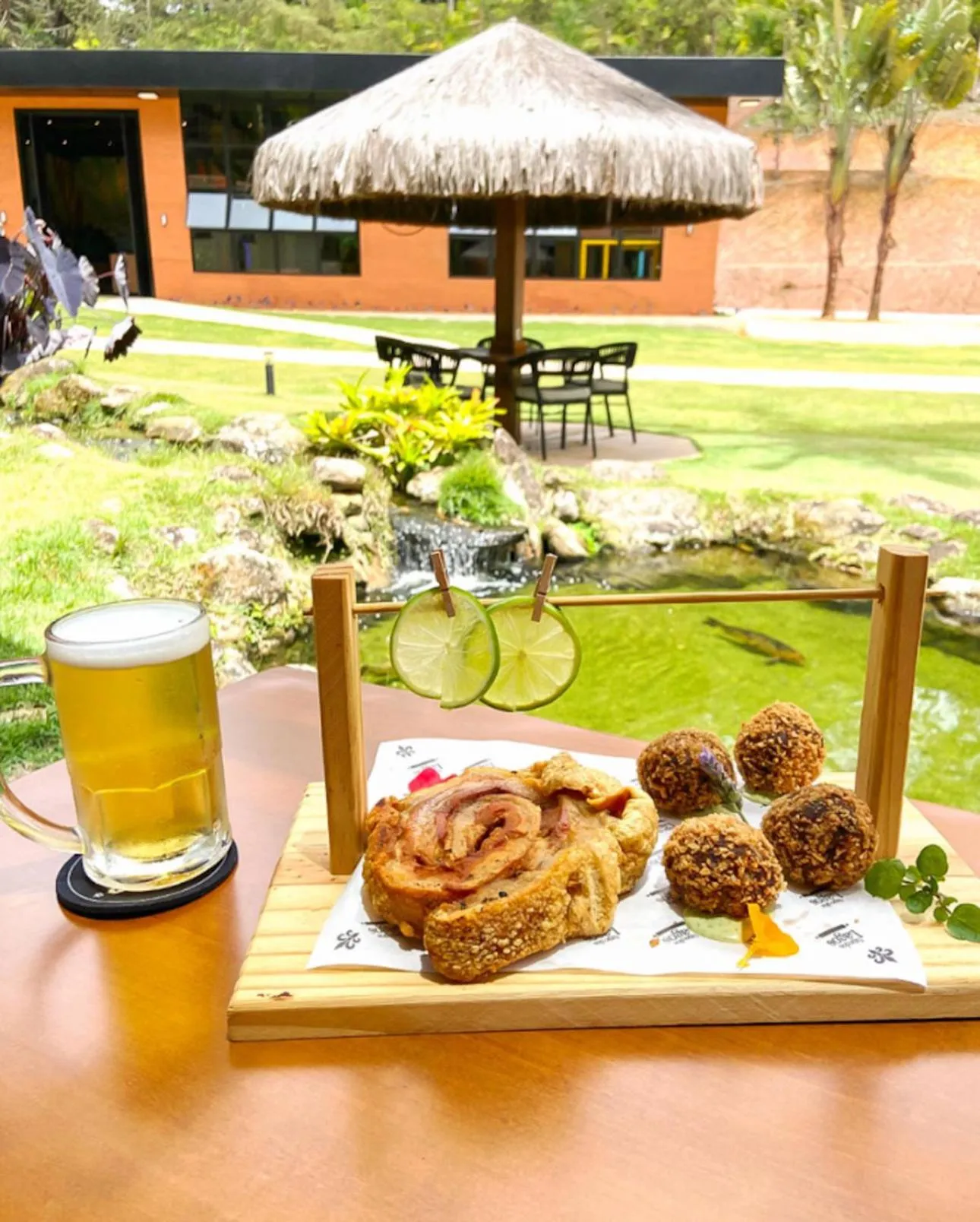 Food and drinks in Sítio dos Lagos