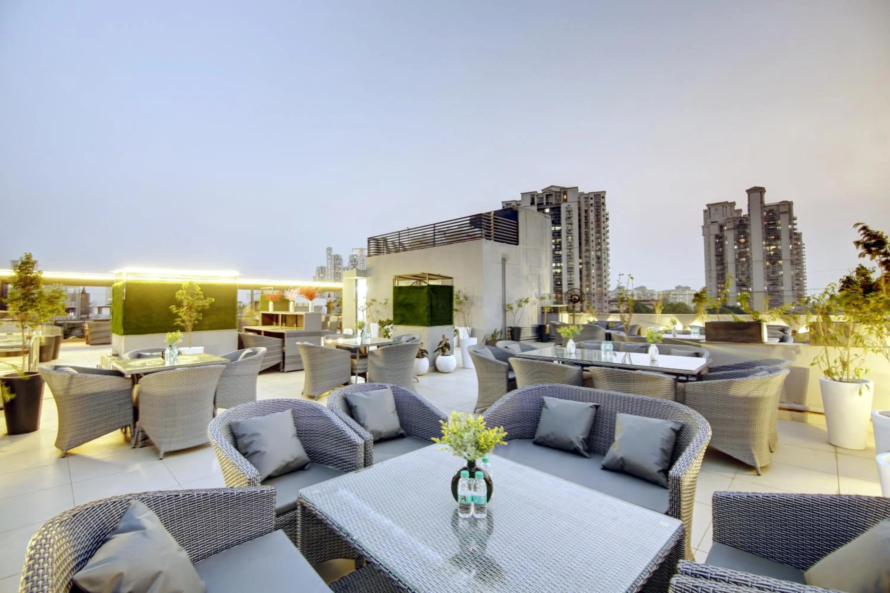 Property building in Saltstayz Premier - Galleria Market Road & Sector 27