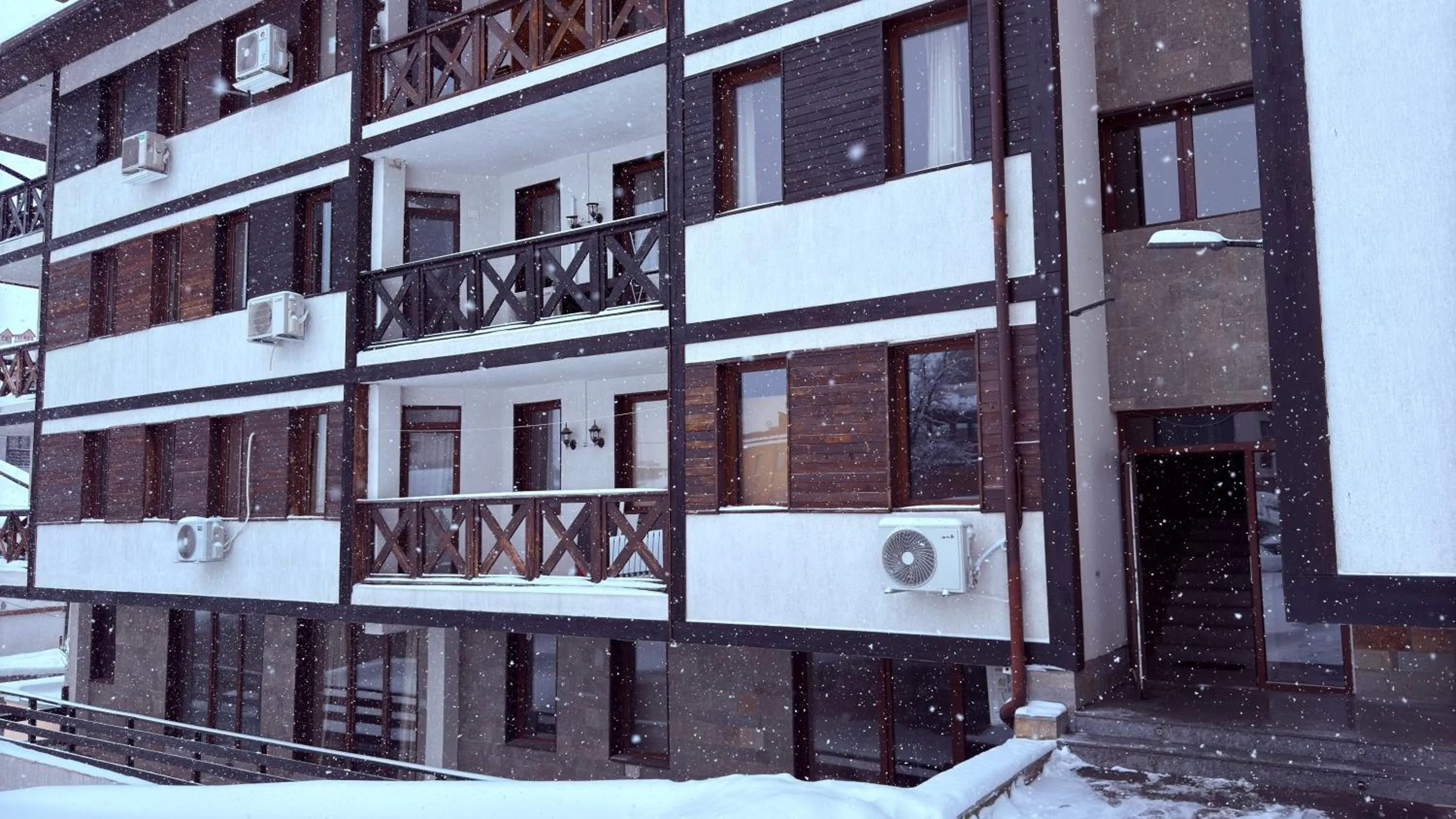 Florimont Heights Apart Complex