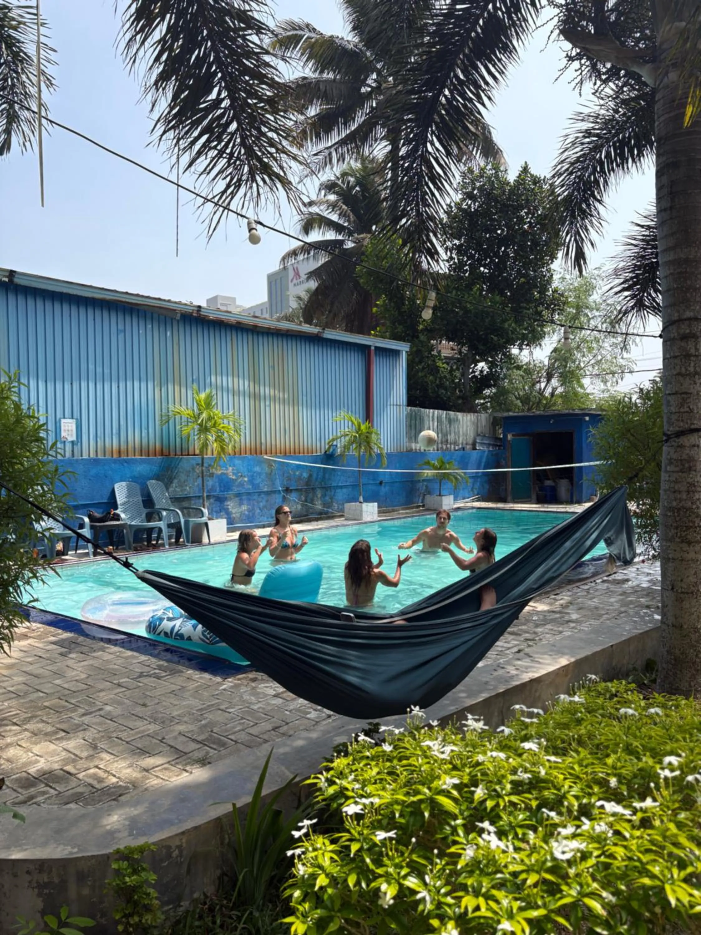 People in Wake N Flow, Weligama