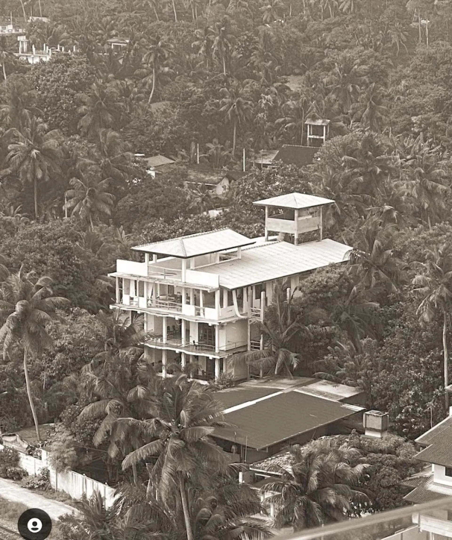 Property building in Wake N Flow, Weligama