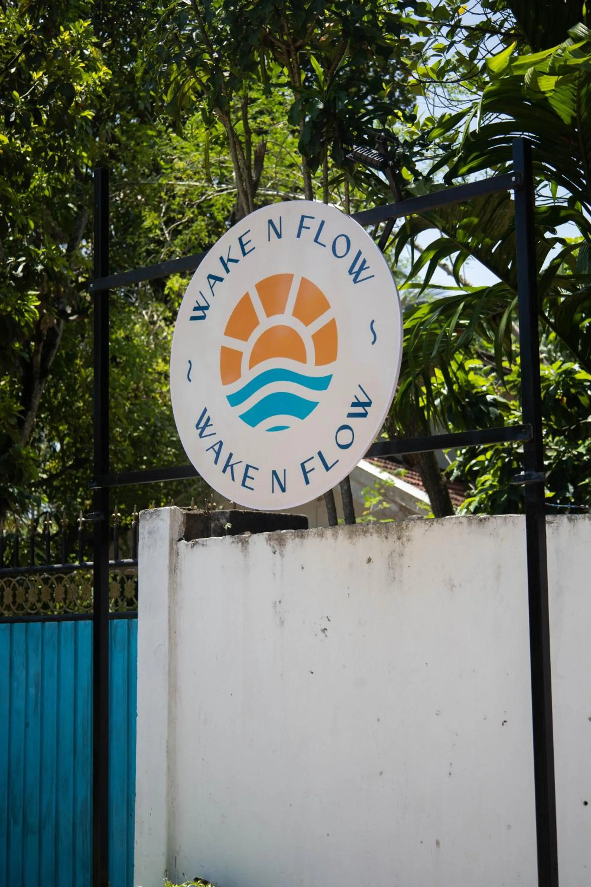 Logo/Certificate/Sign in Wake N Flow, Weligama