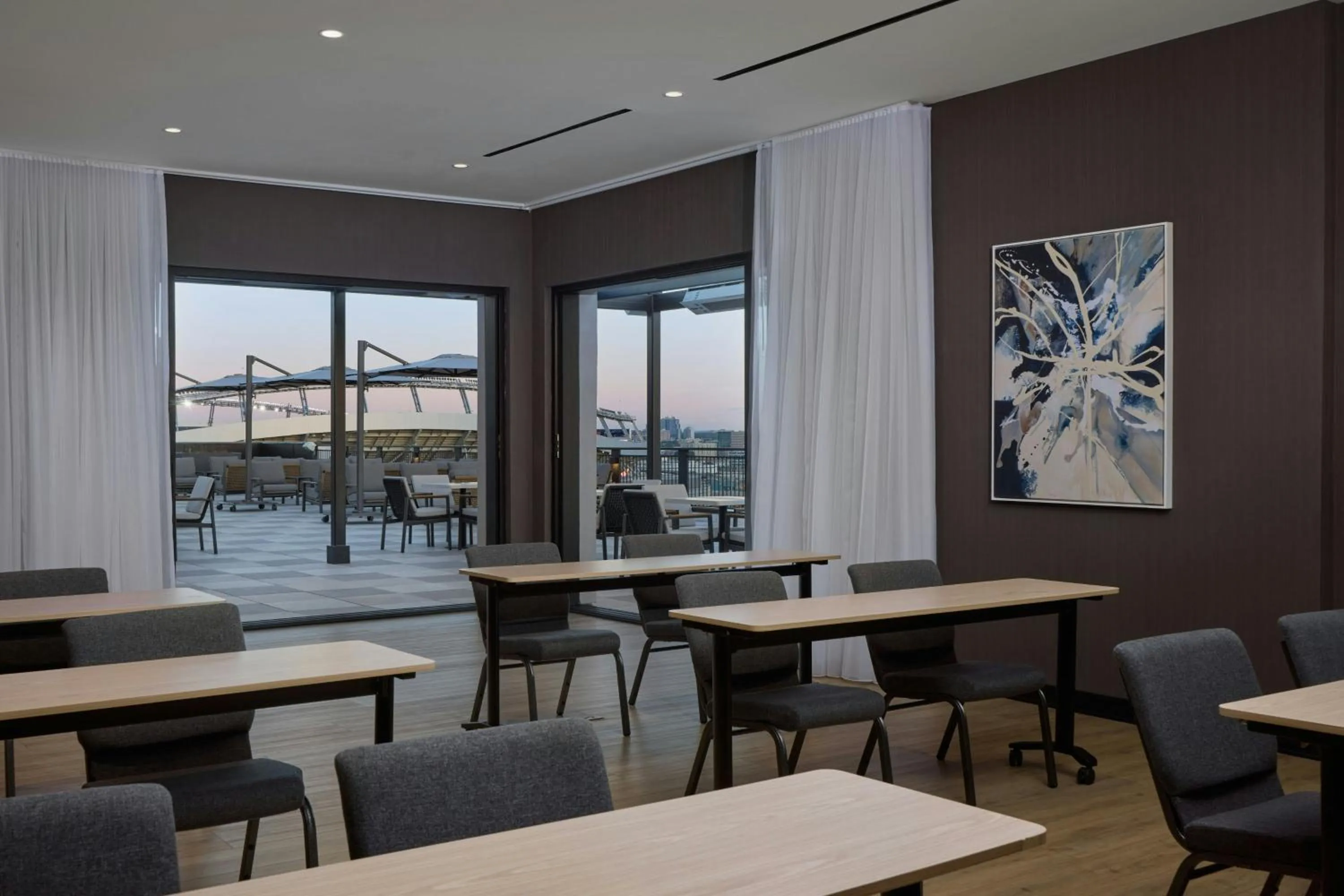 Meeting/conference room in Courtyard by Marriott Denver Downtown West