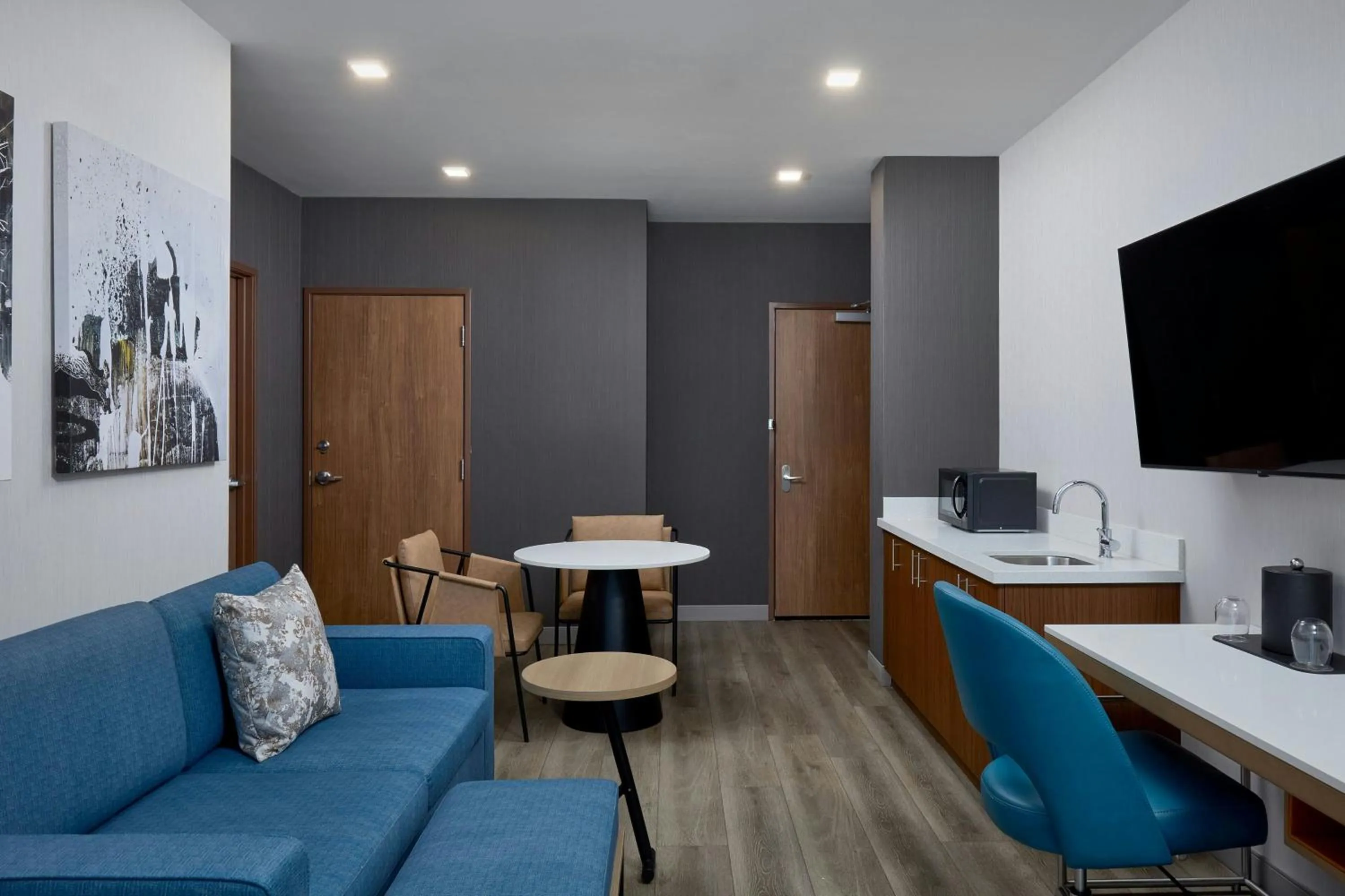 Bedroom in Courtyard by Marriott Denver Downtown West