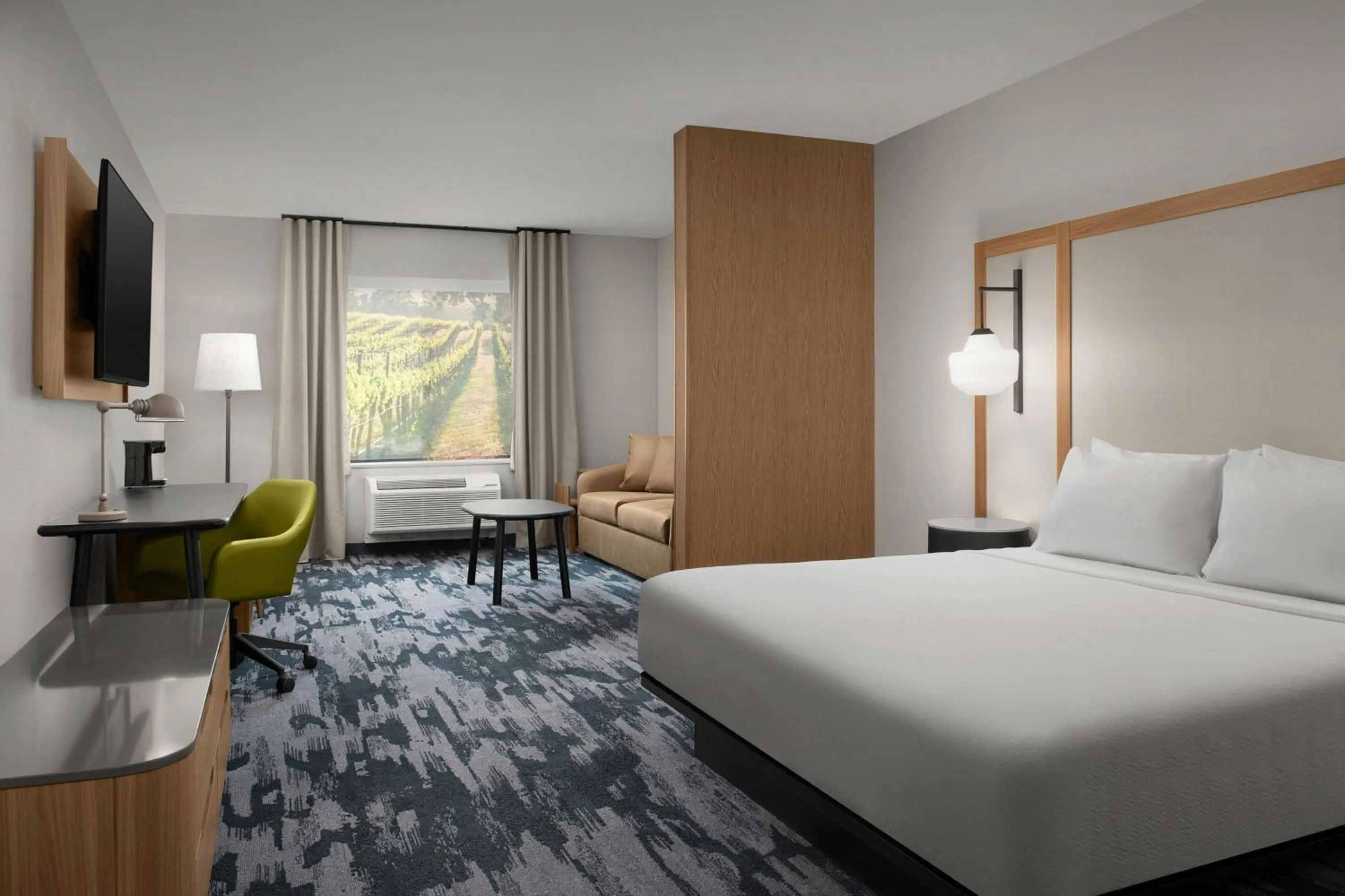 Photo of the whole room, Bed in Fairfield by Marriott Inn & Suites Portland Newberg