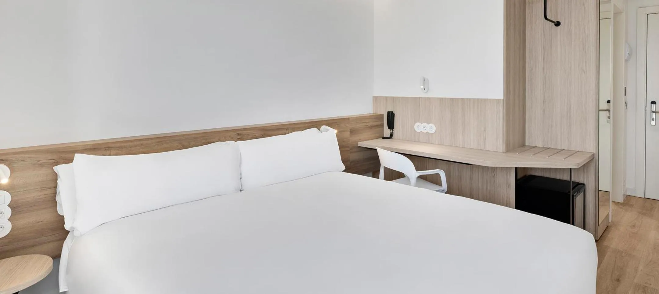 Bed in B&B HOTEL Valencia Alcàsser