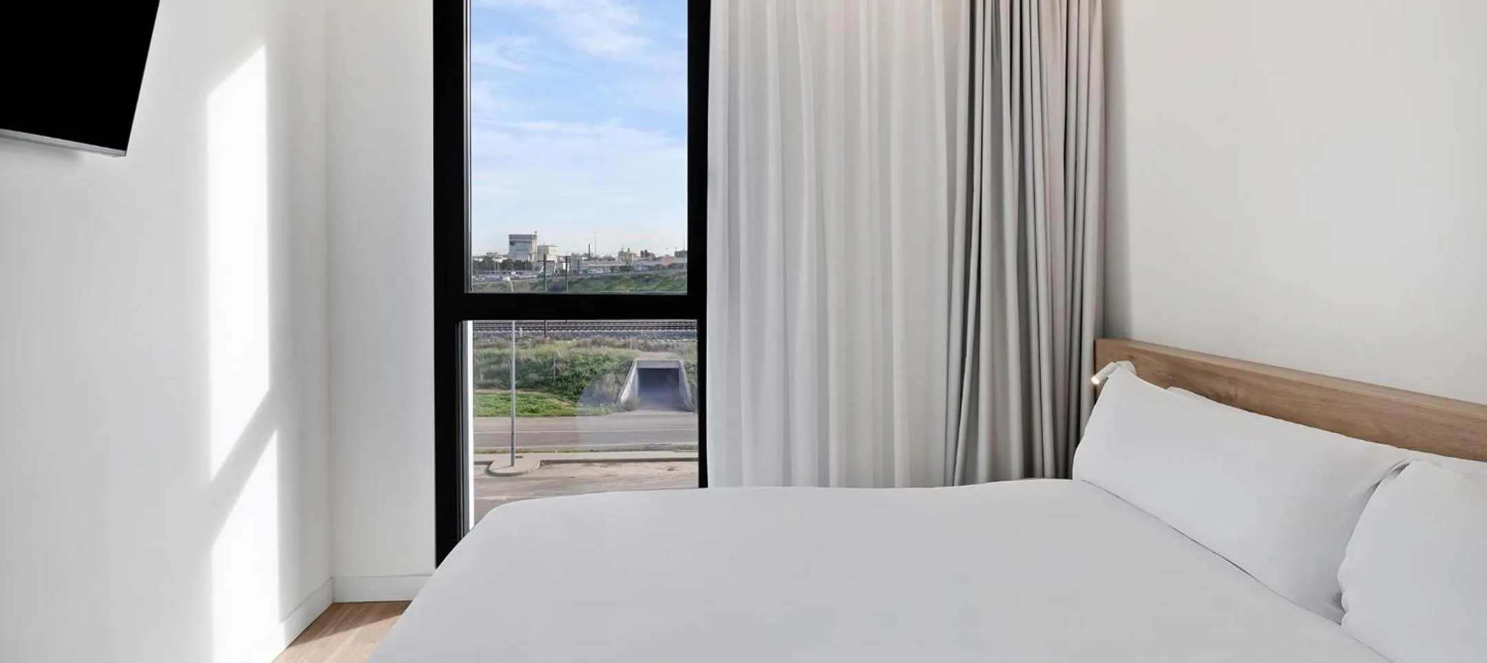 Bed in B&B HOTEL Valencia Alcàsser