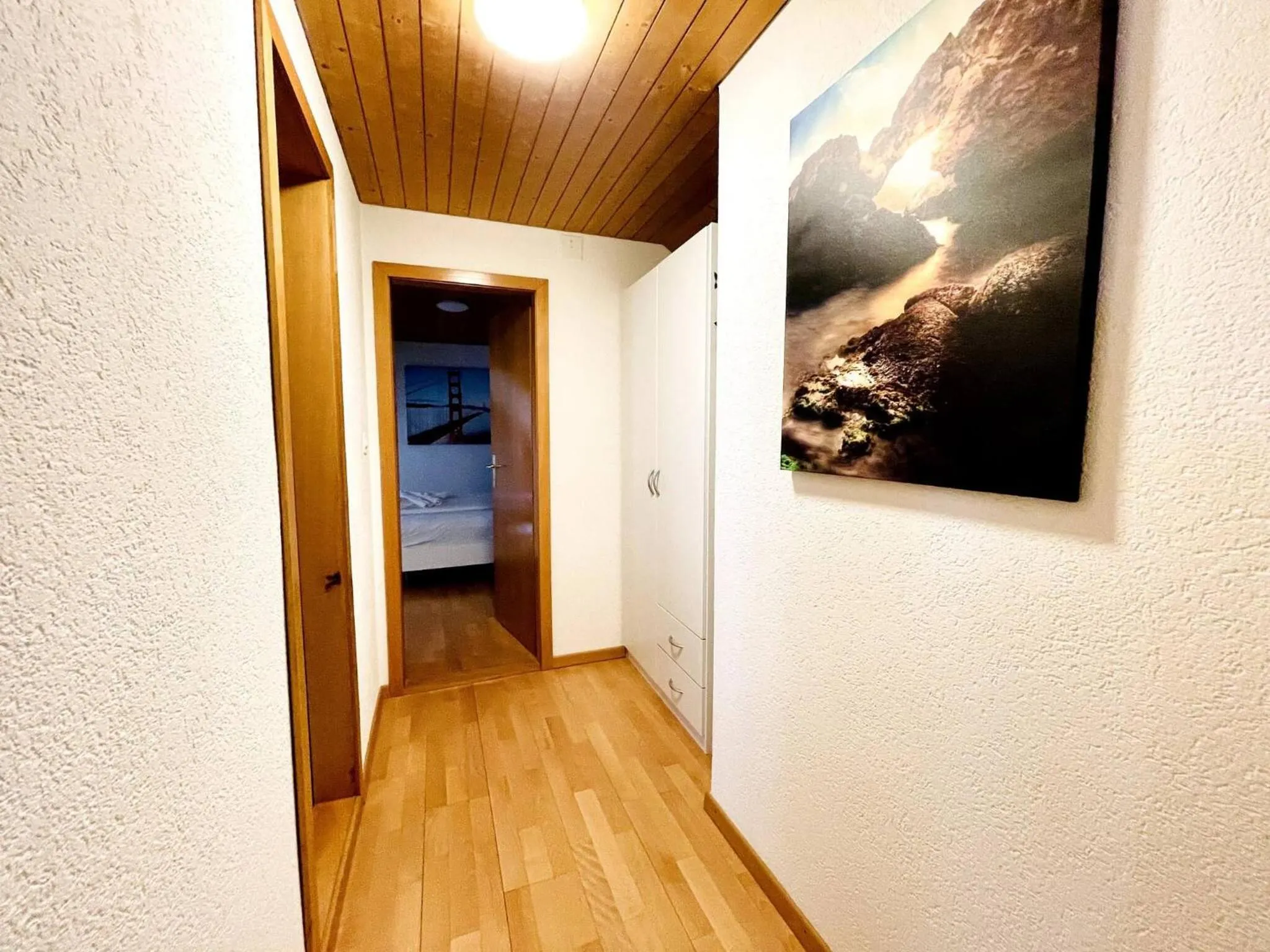 Einzigartige Schone Altbau- Wohnung Im Zentrum