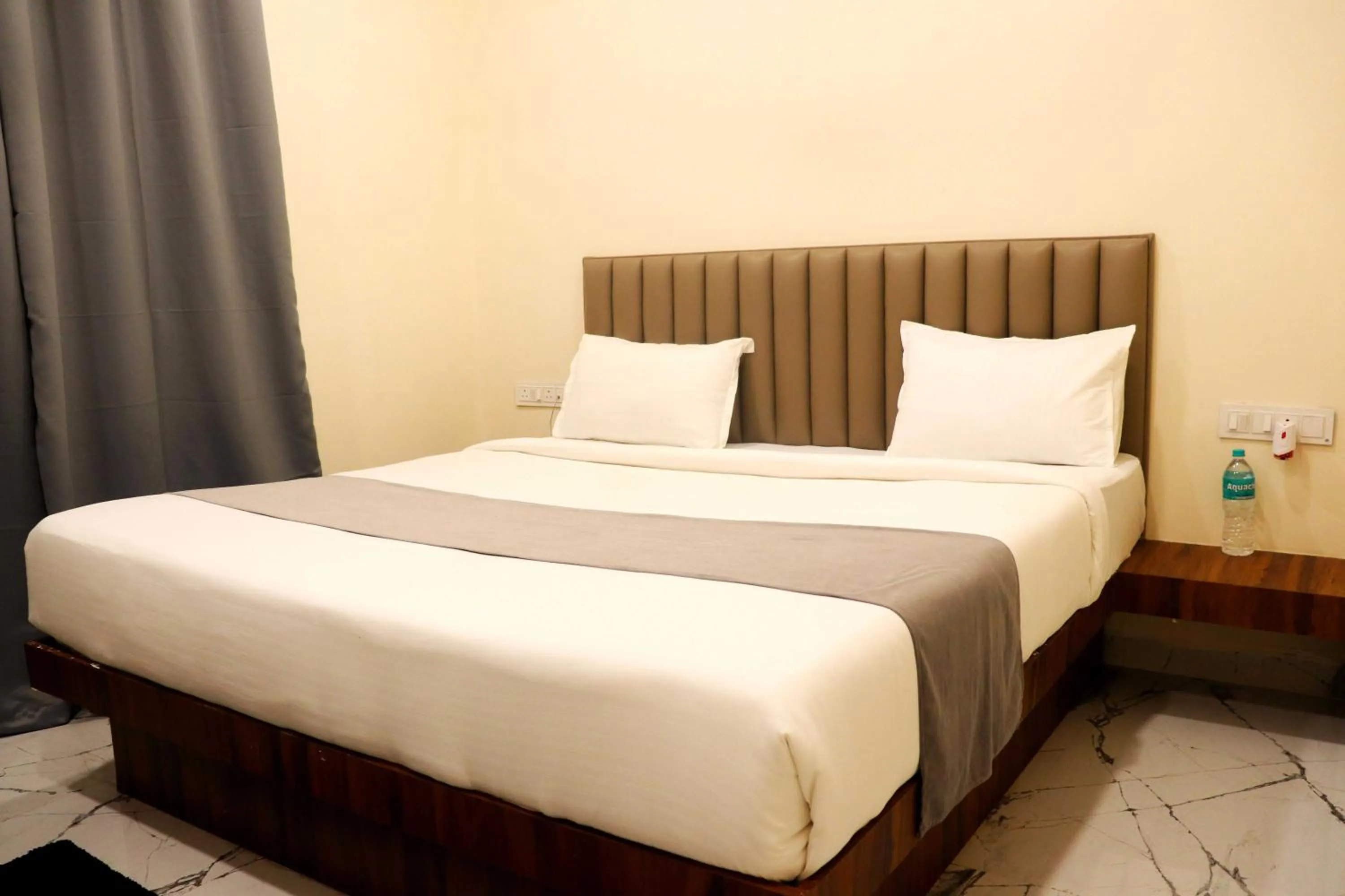 Bed in Hotel Krishnarchana