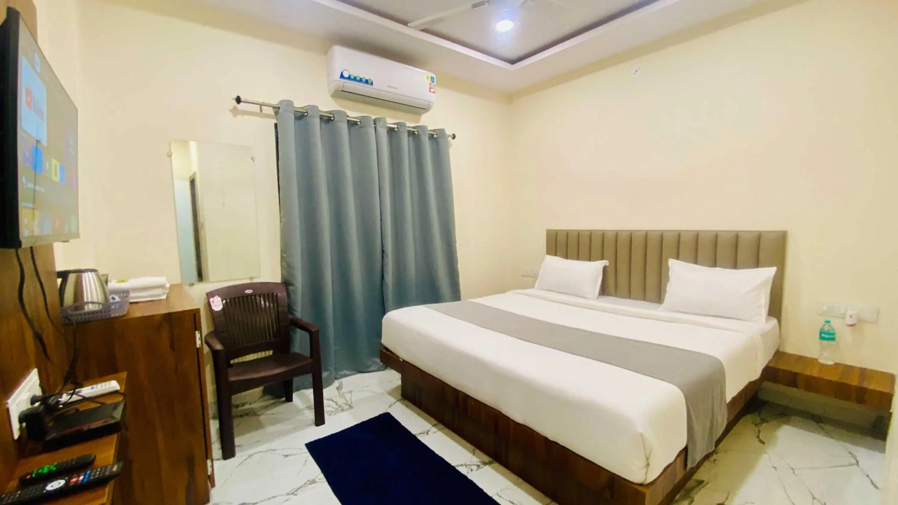 Bed in Hotel Krishnarchana