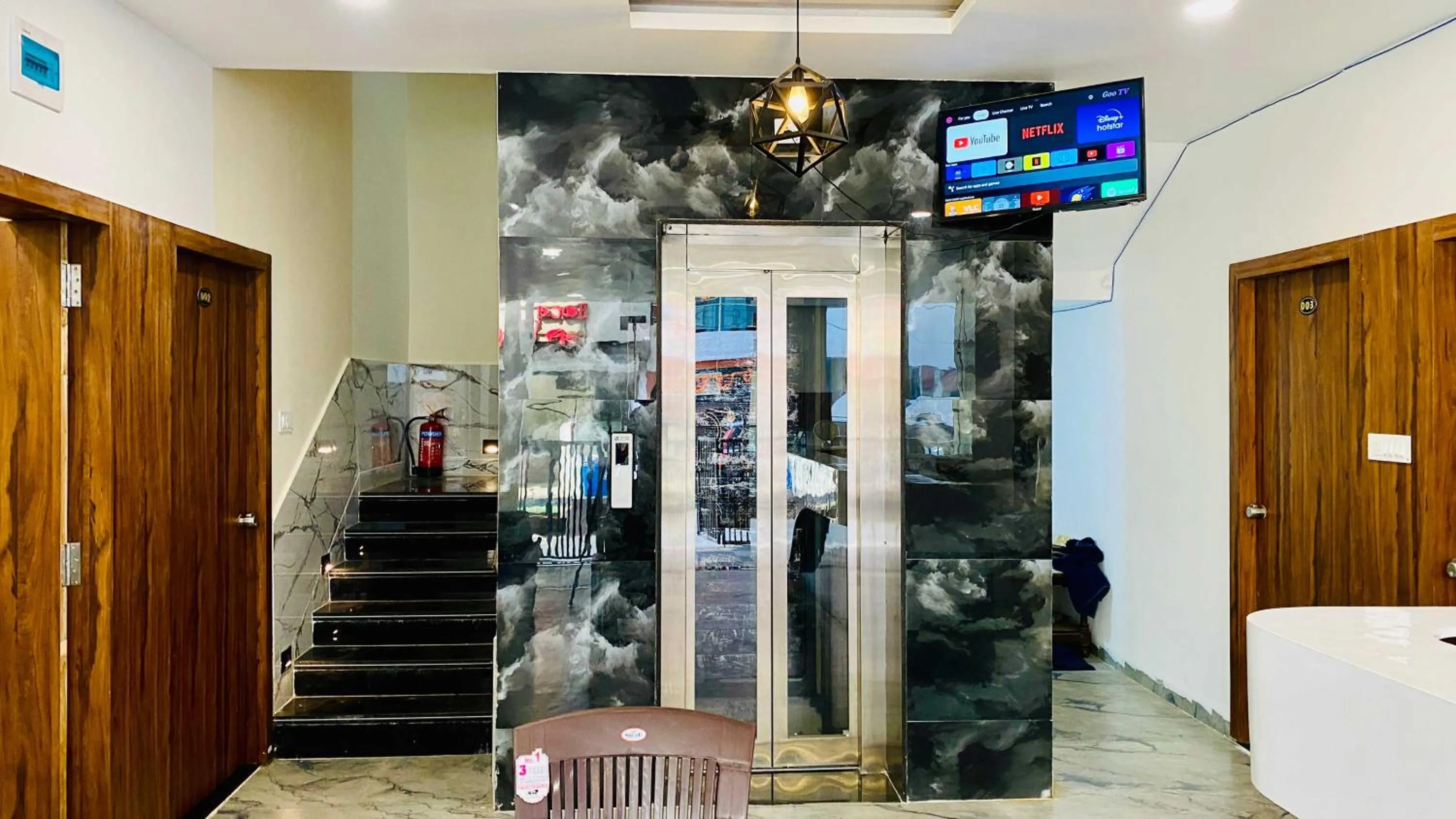 elevator in Hotel Krishnarchana