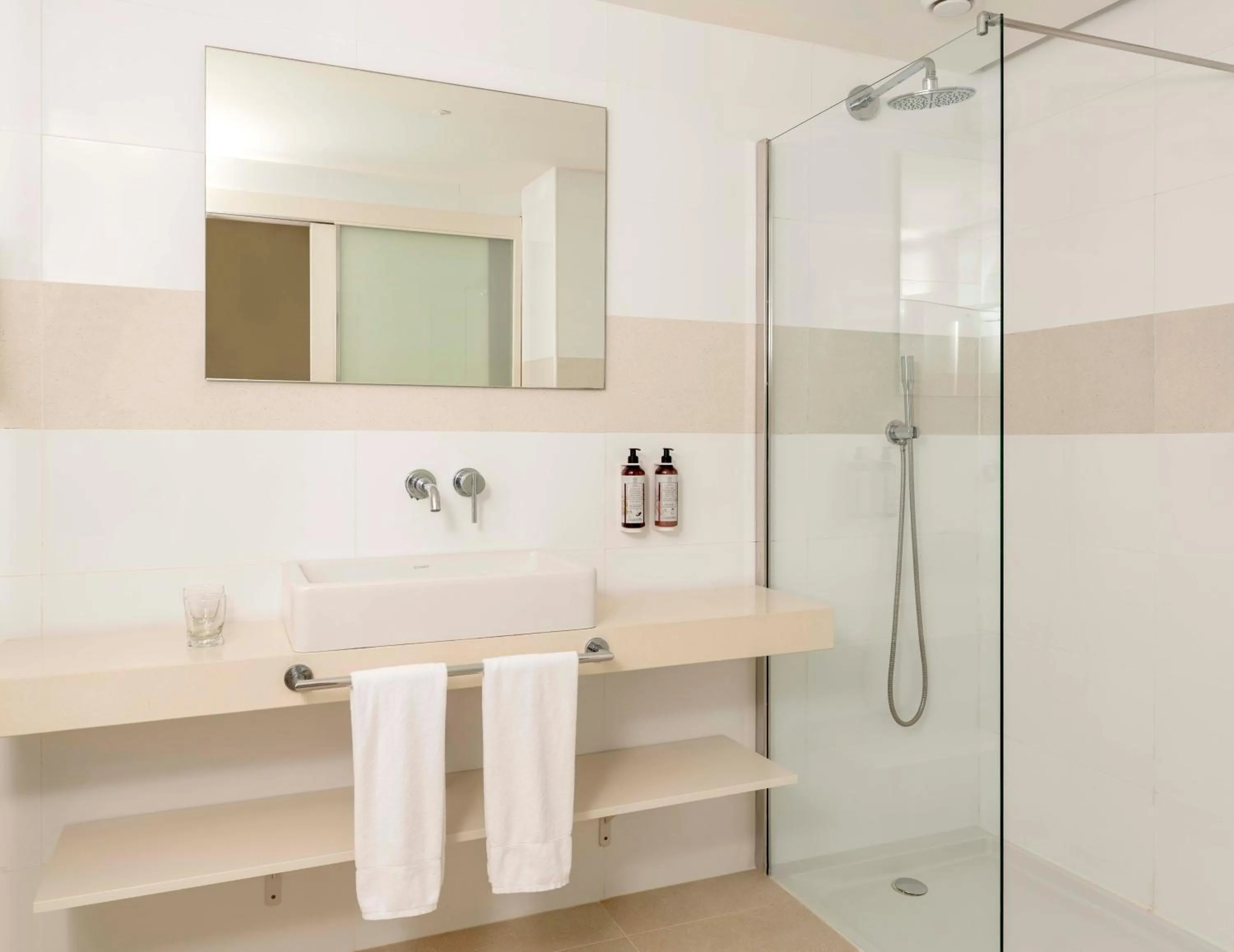 Bathroom in Iberostar Selection Albufera Park All Inclusive