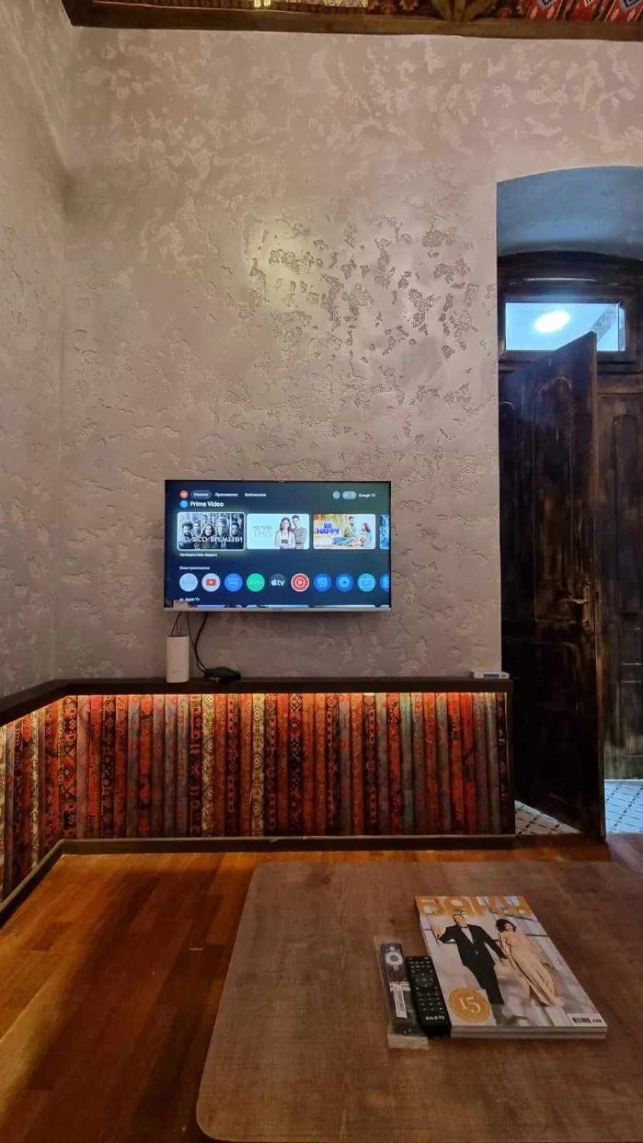 Communal lounge/ TV room in Apartments History 1870