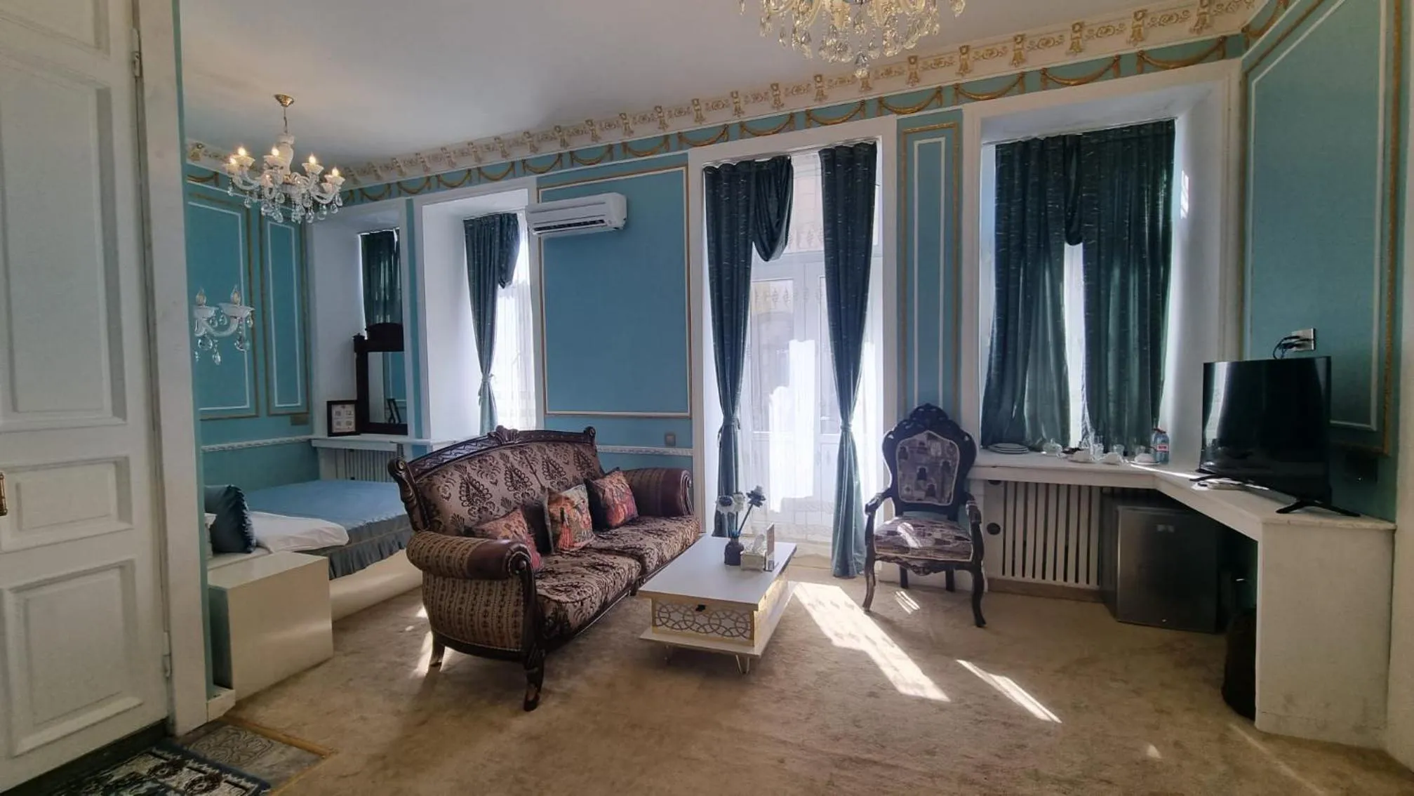 Bed in Apartments History 1870