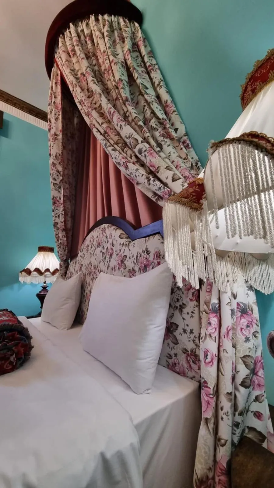 Bed in Apartments History 1870