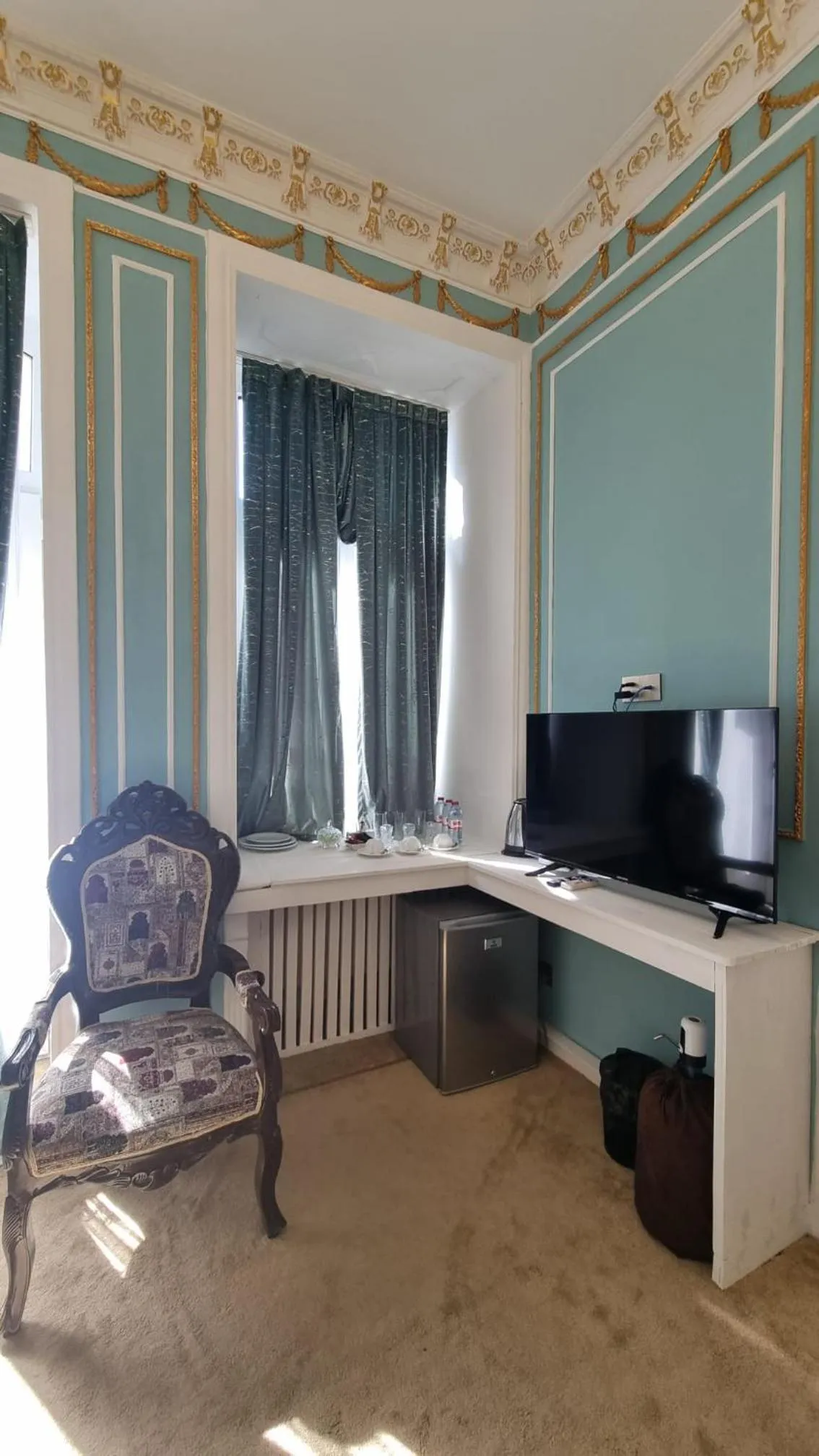 TV and multimedia in Apartments History 1870