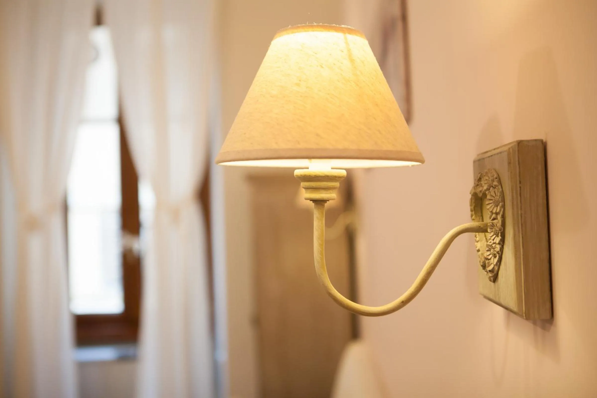 Decorative detail in B&B Vatican's Keys