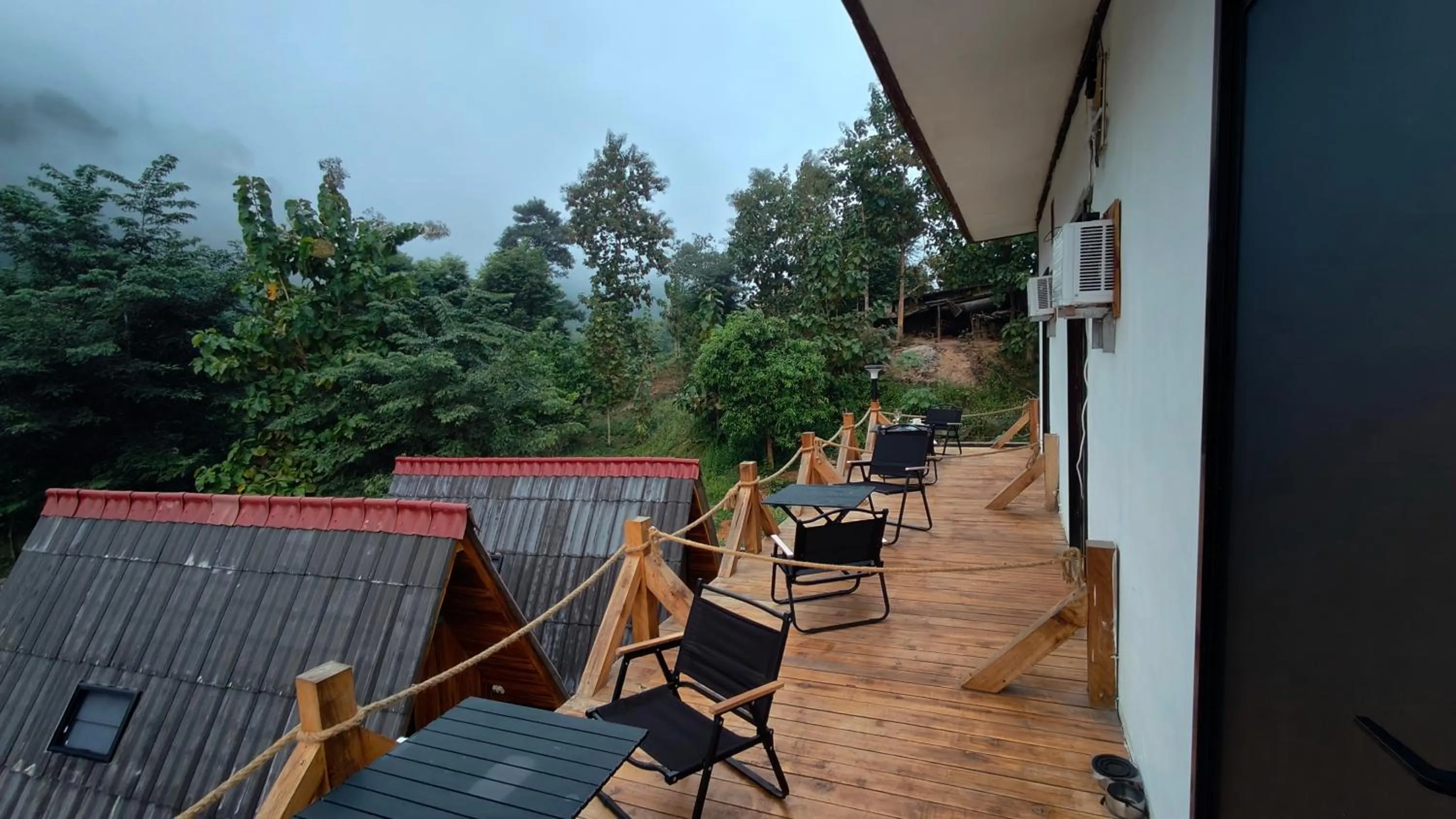 Day in Mimosa Backpackers Hostel