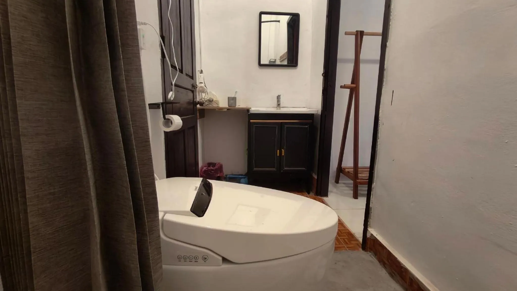 Toilet in Mimosa Backpackers Hostel