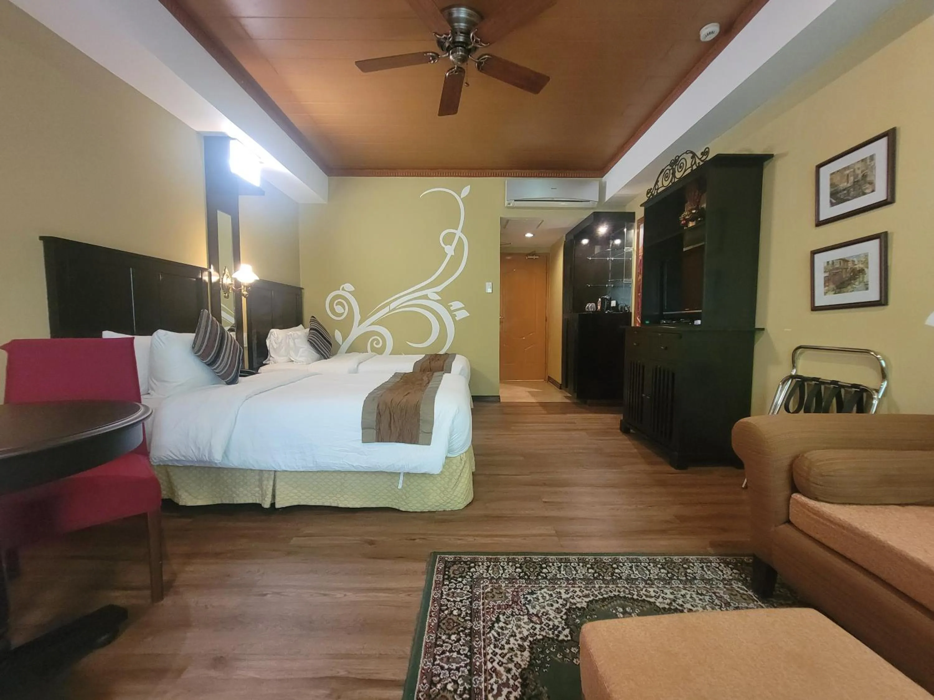 Bed in Lee Boutique Hotel Tagaytay