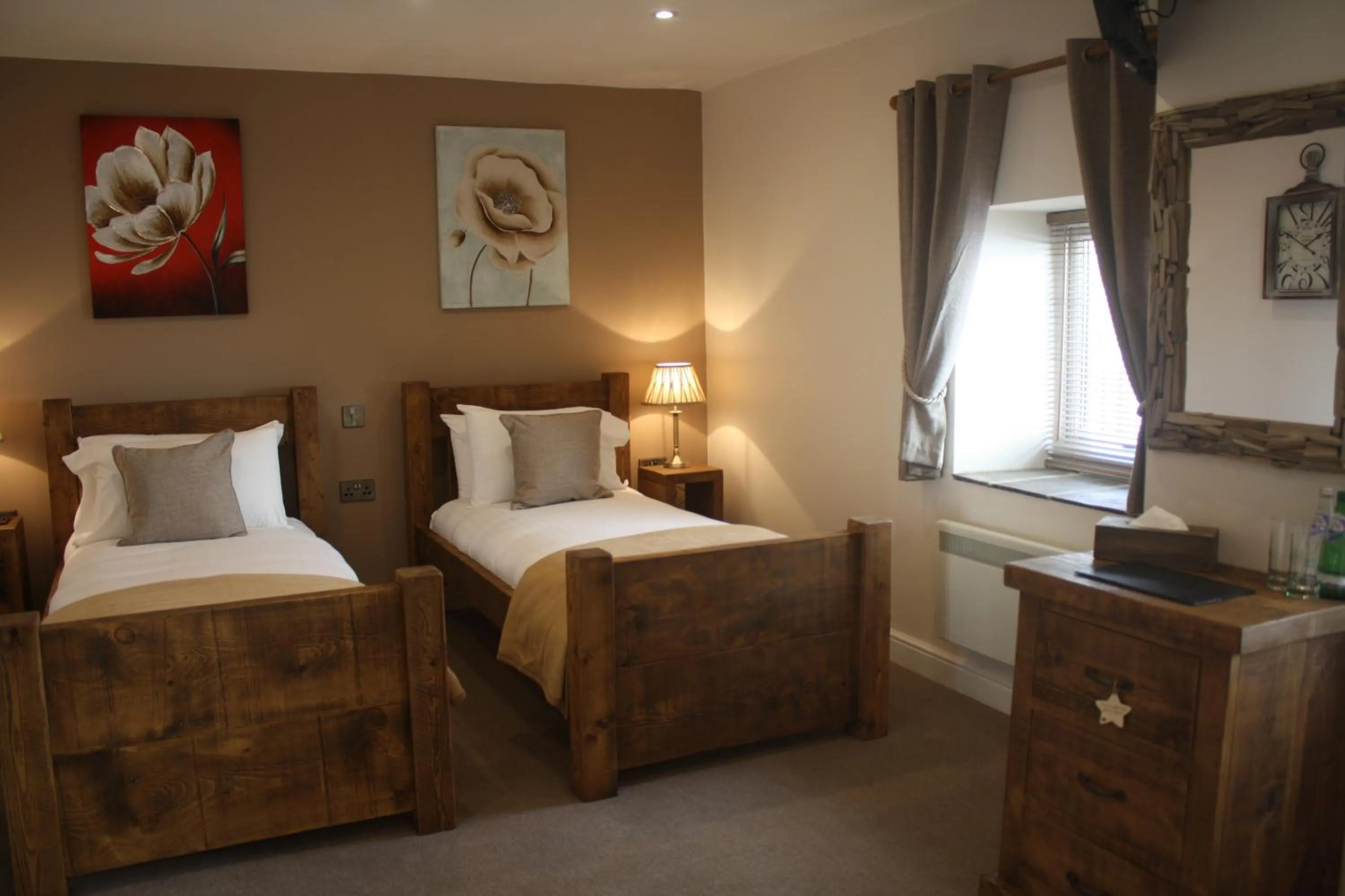 Bed in The Woodman Inn