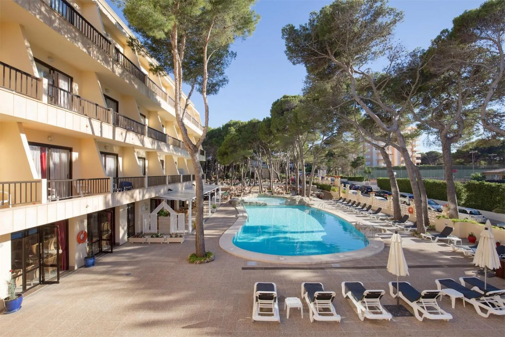 Day in Hotel Bella Playa & Spa