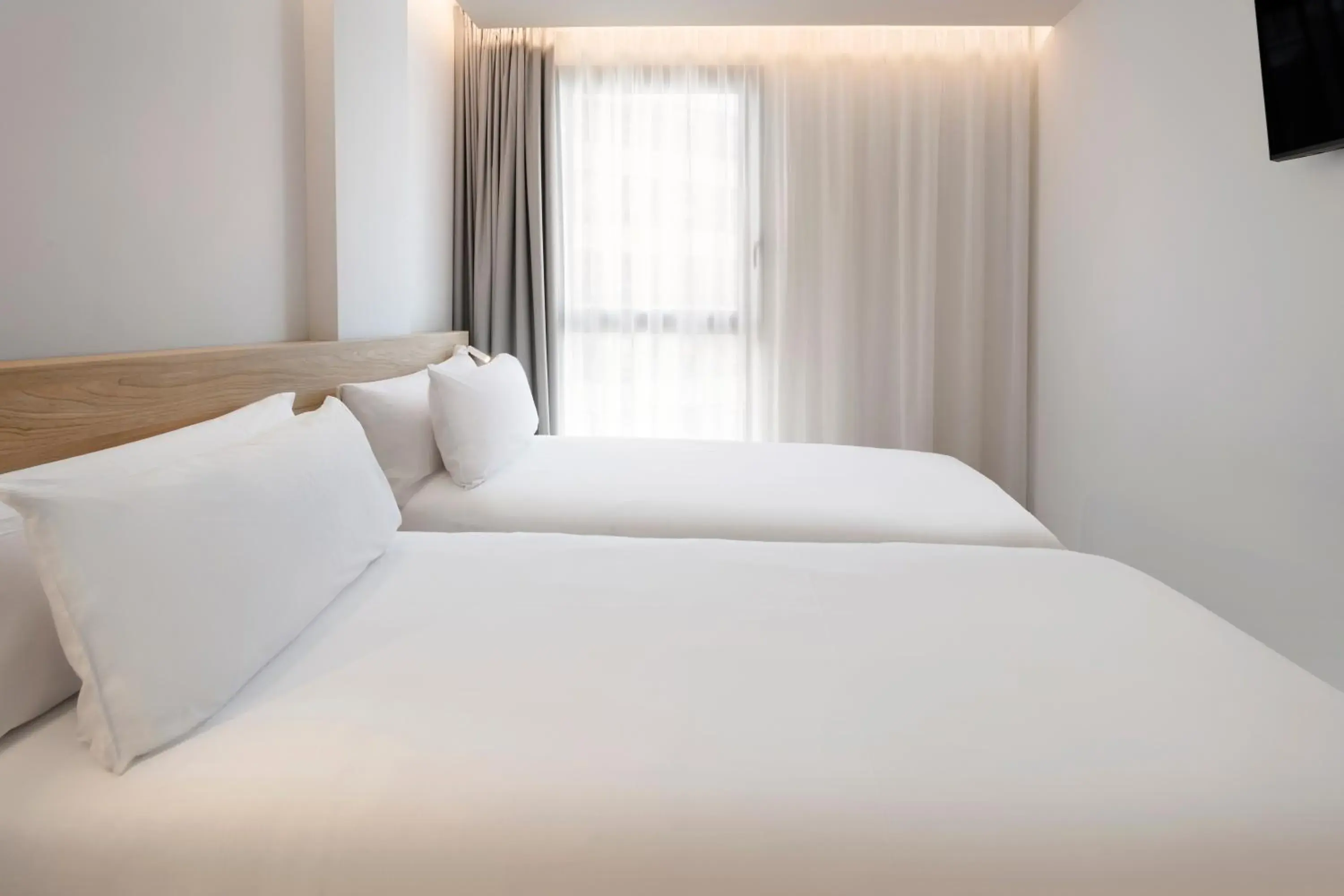 Twin Room in B&B HOTEL Alicante Centro Twin Room in B&B HOTEL Alicante Centro