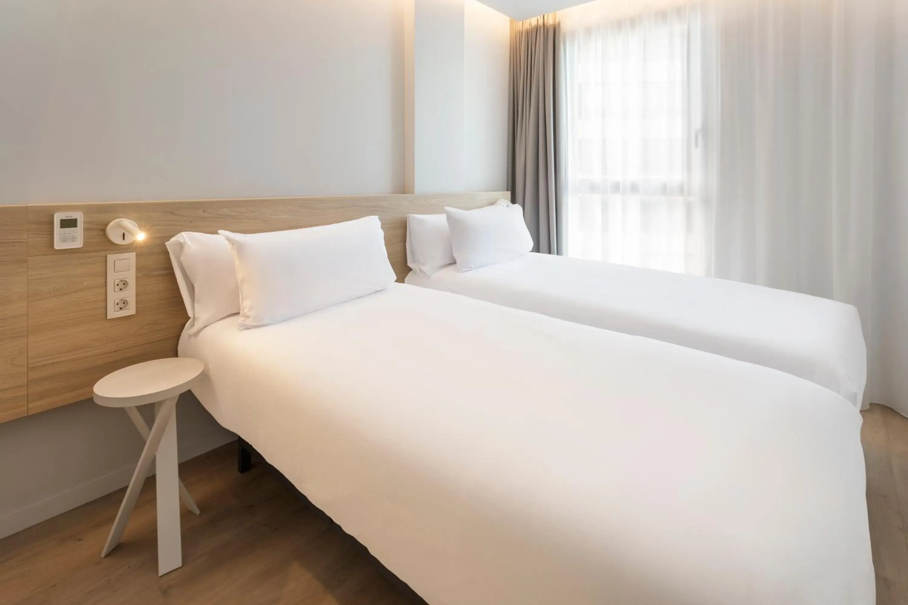 Twin Room in B&B HOTEL Alicante Centro Twin Room in B&B HOTEL Alicante Centro
