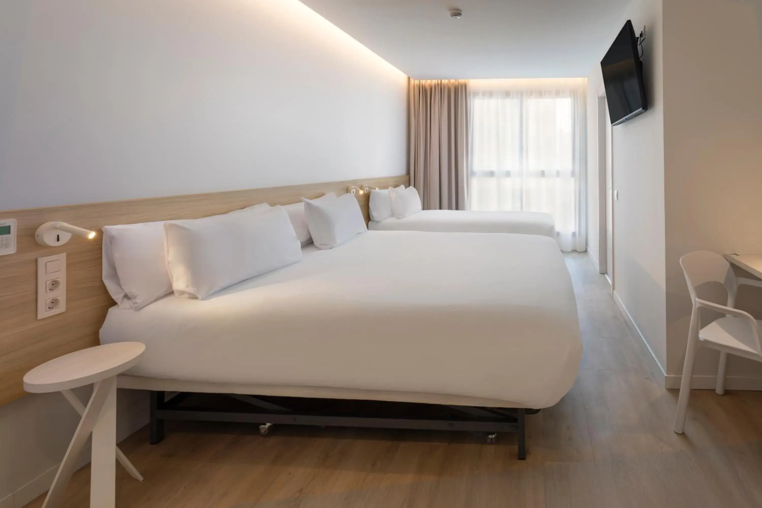 Triple Room in B&B HOTEL Alicante Centro Triple Room in B&B HOTEL Alicante Centro