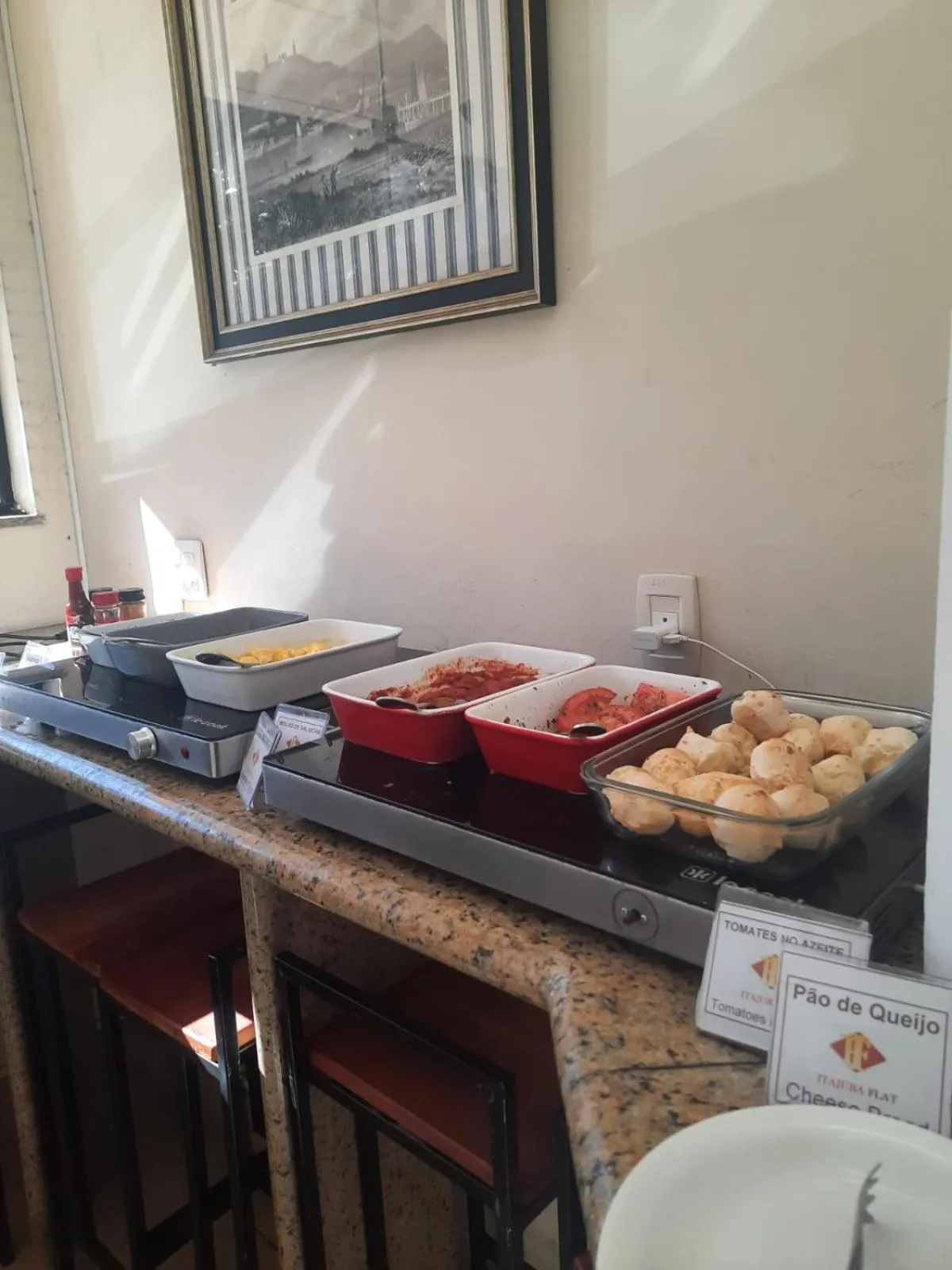 Continental breakfast in Itajubá Flat Hotel