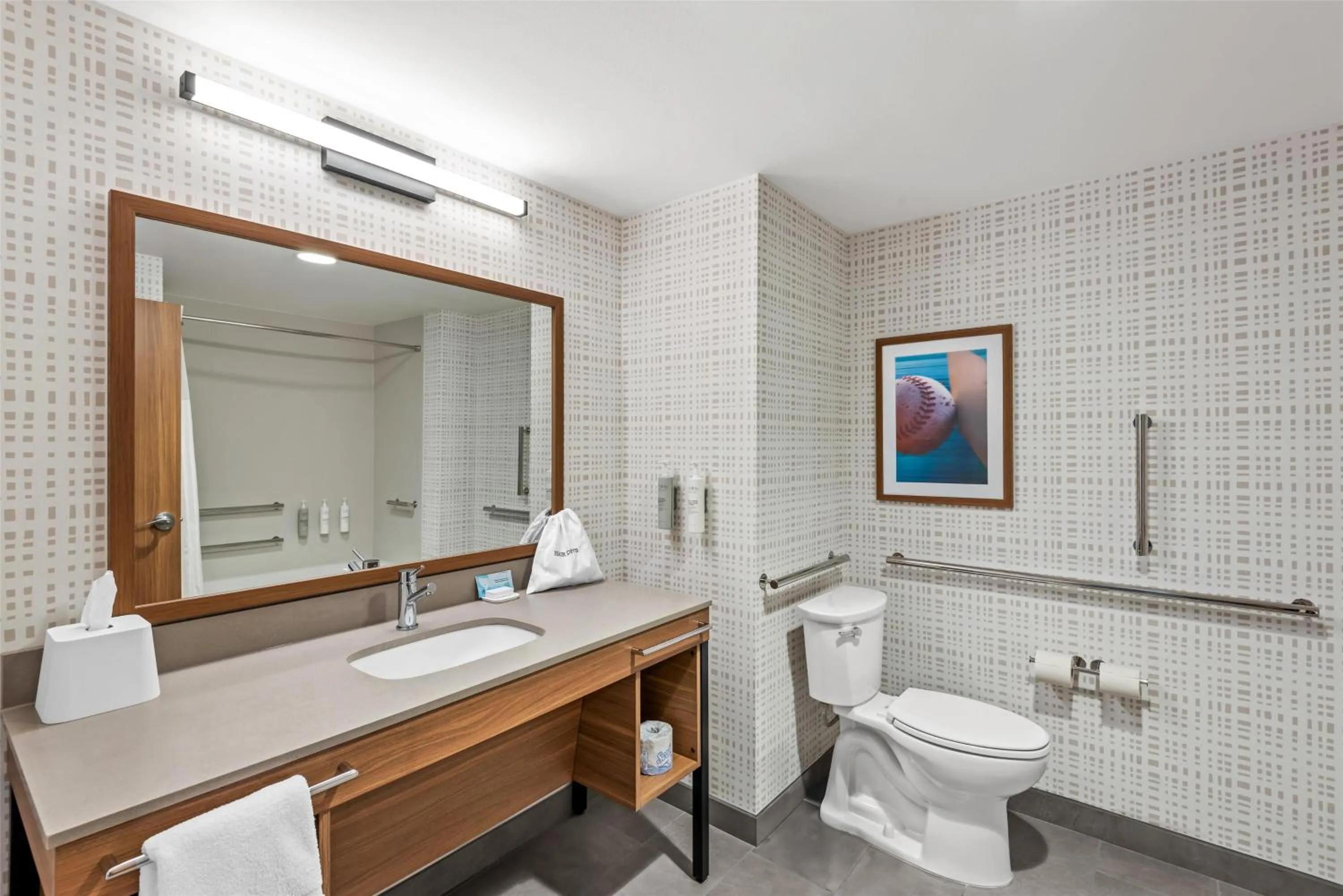 Bathroom in Hampton Inn Cooperstown