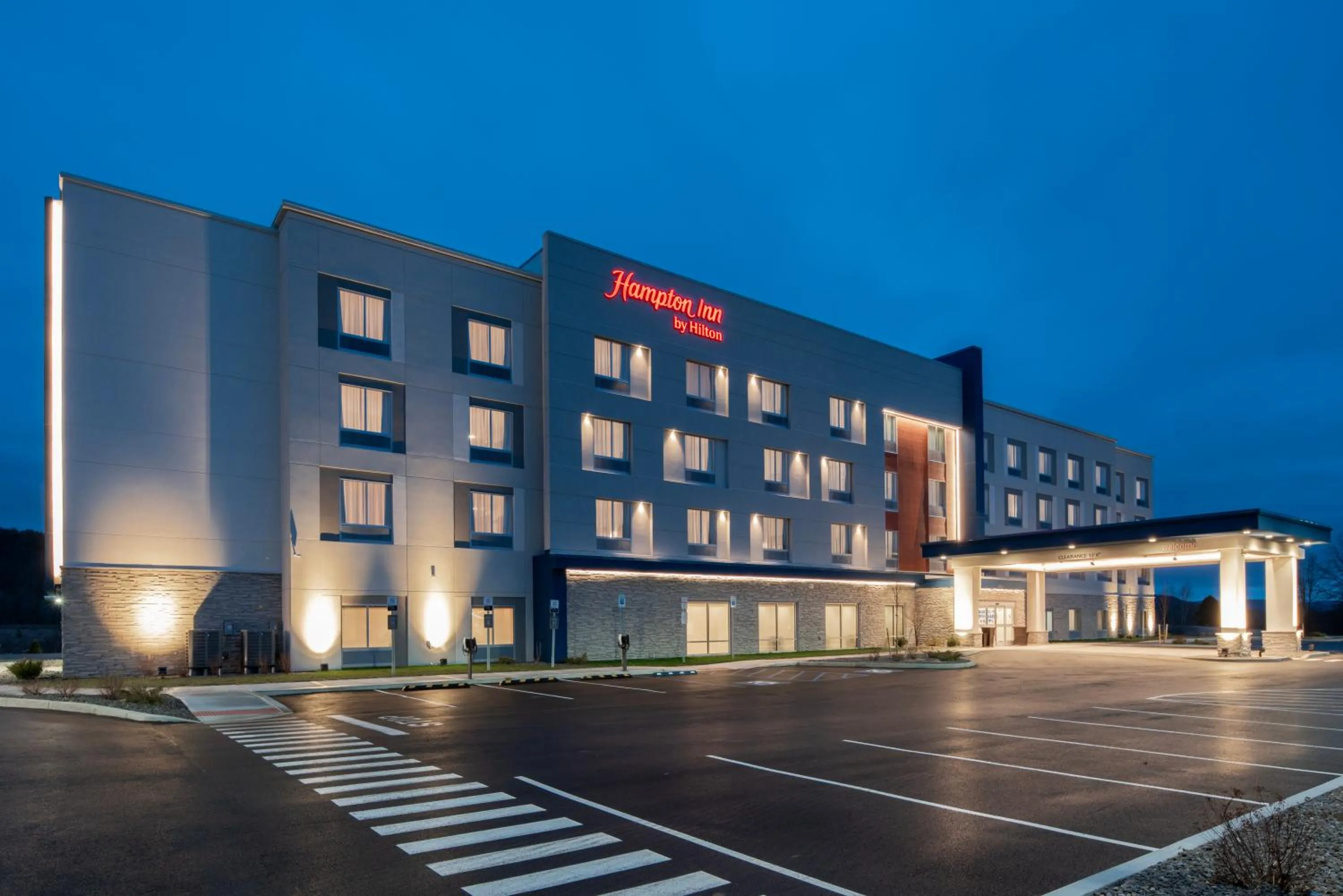 Property building in Hampton Inn Cooperstown