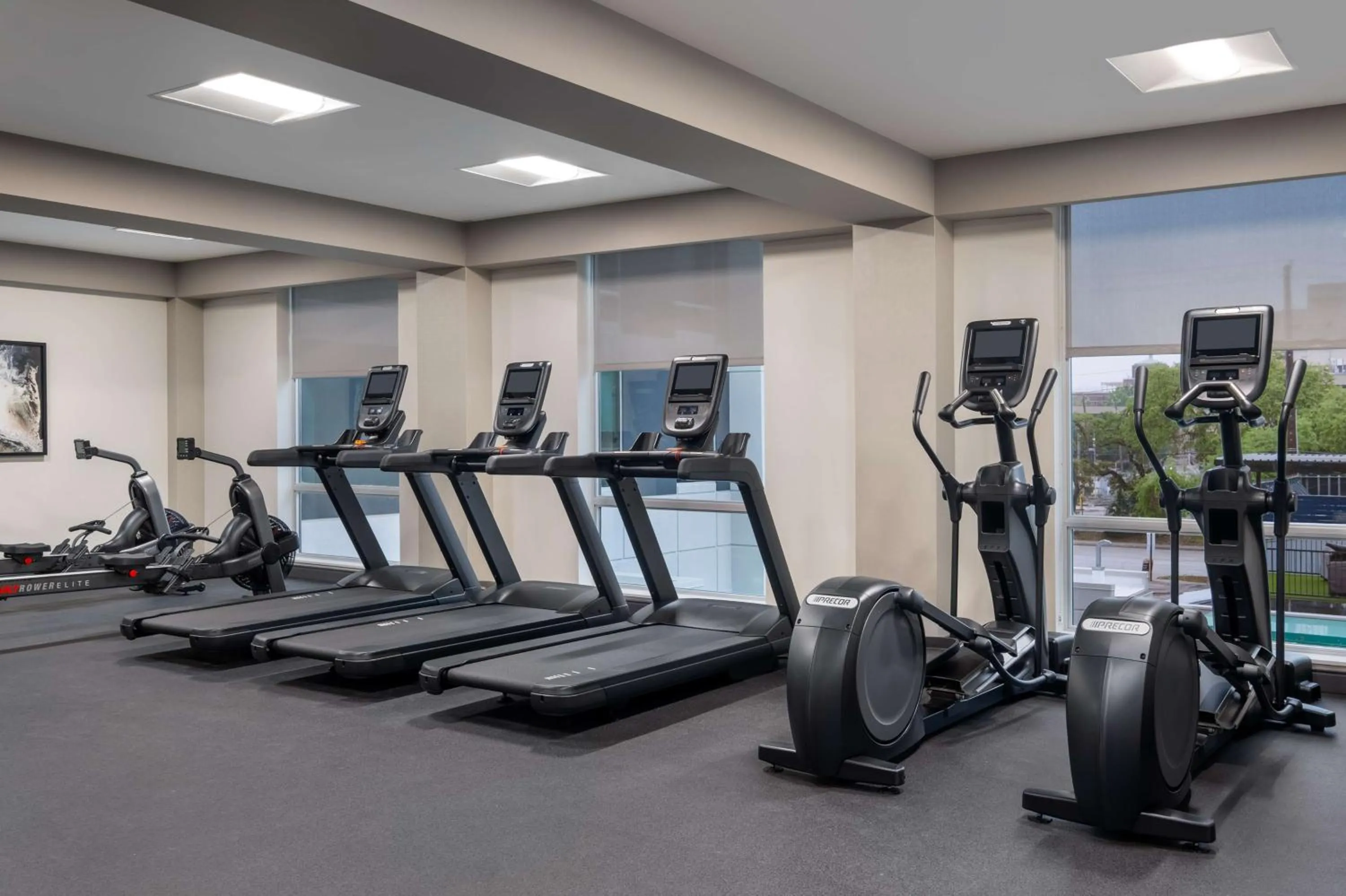 Fitness centre/facilities in Tru By Hilton Houston Downtown Convention Center