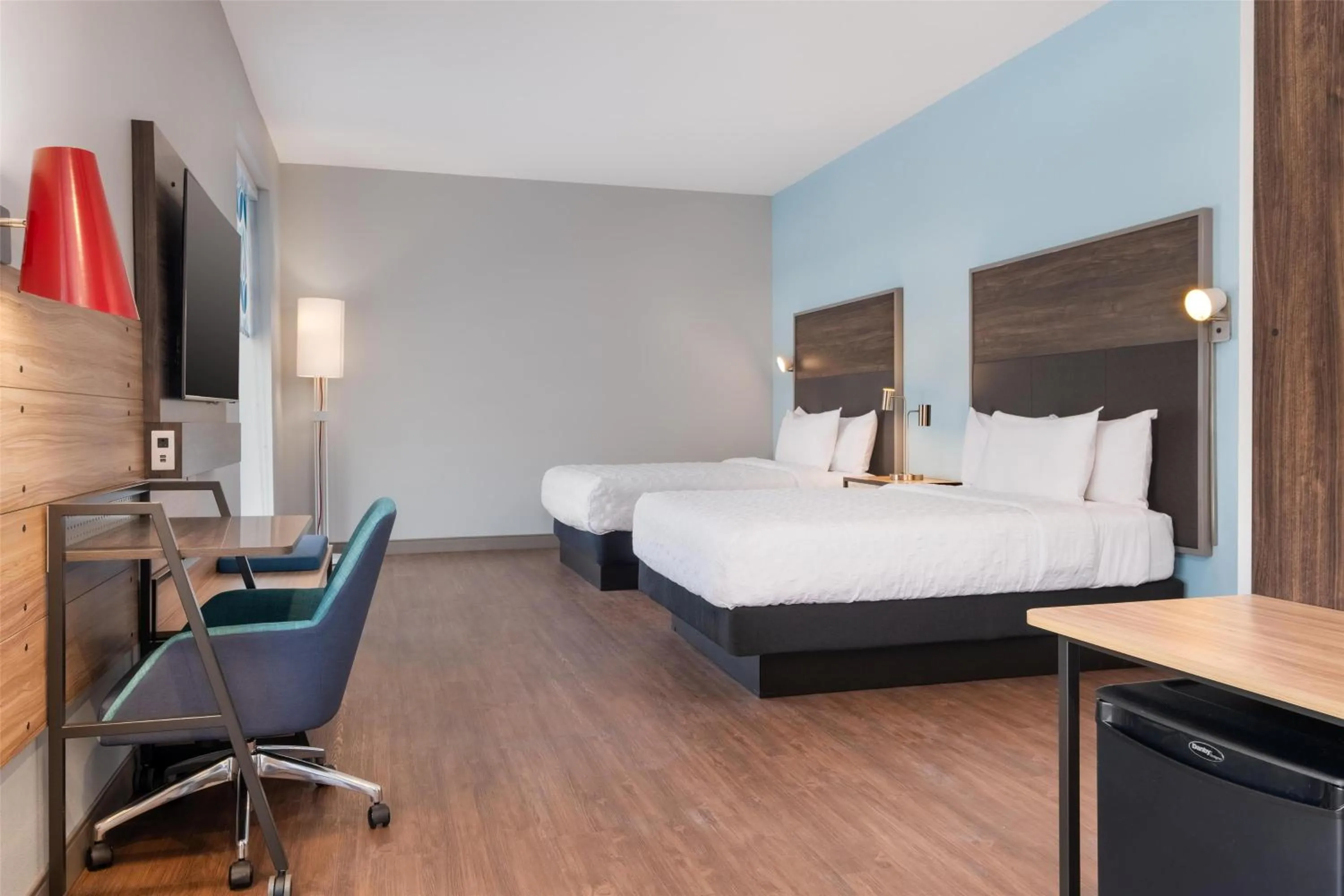 Bed in Tru By Hilton Houston Downtown Convention Center