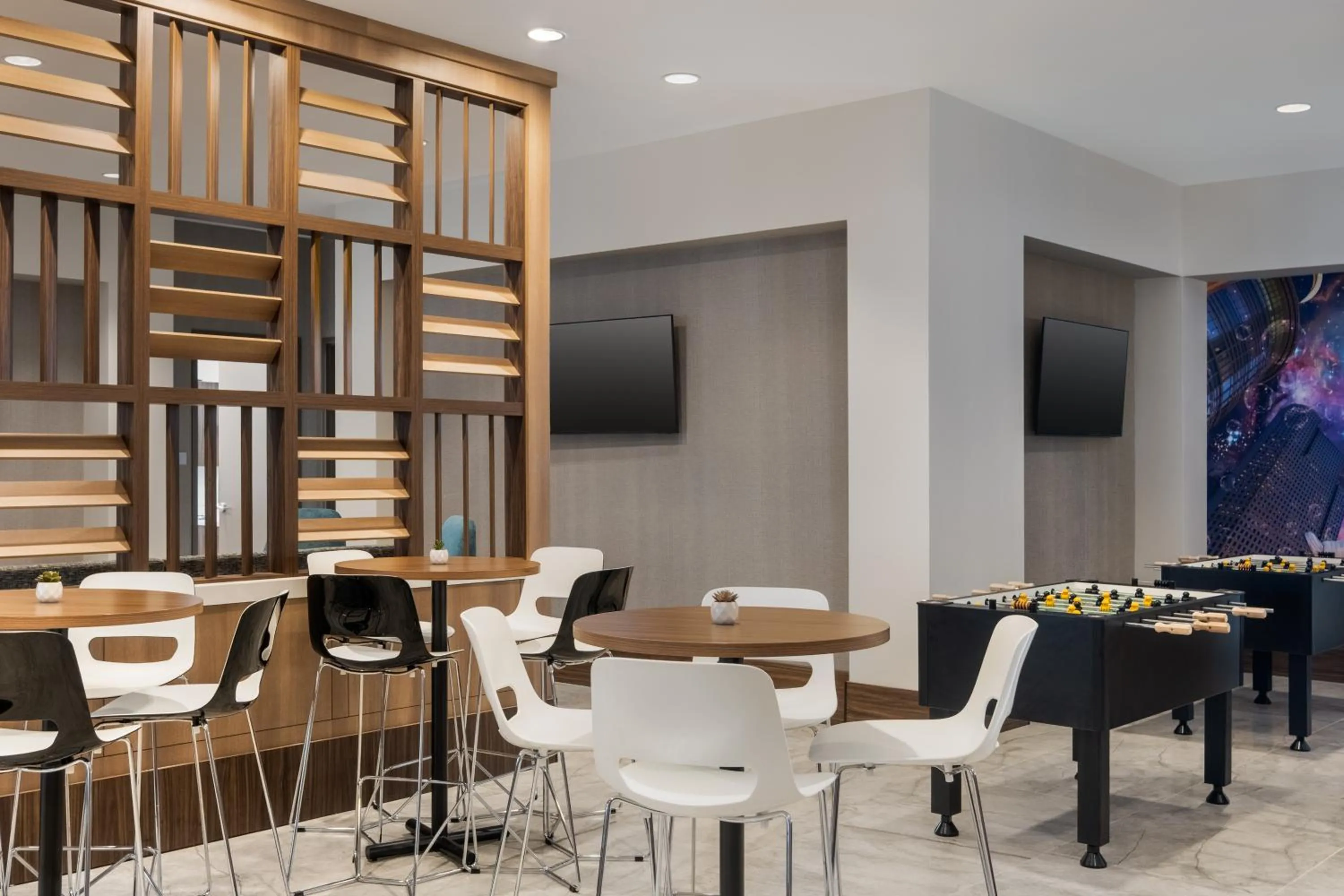 Seating area in Home2 Suites By Hilton Houston Downtown Convention Center