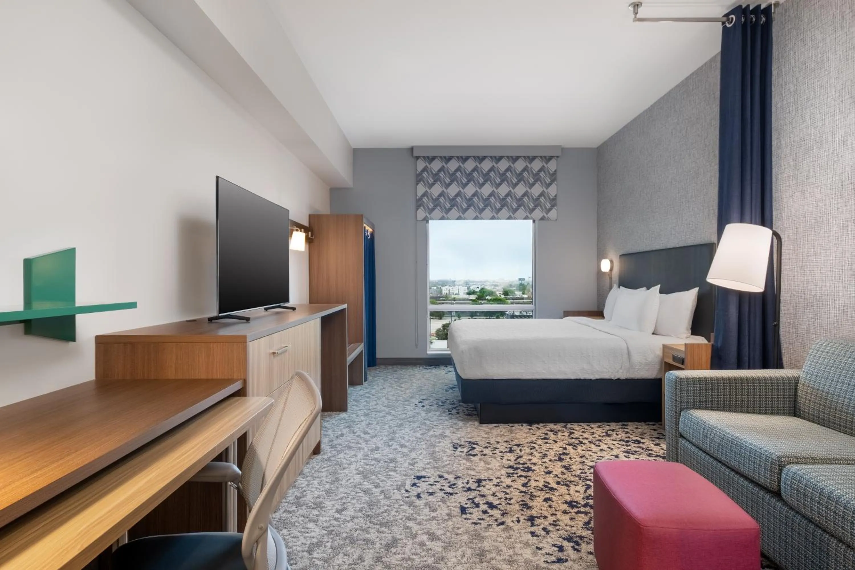 Bedroom, Bed in Home2 Suites By Hilton Houston Downtown Convention Center