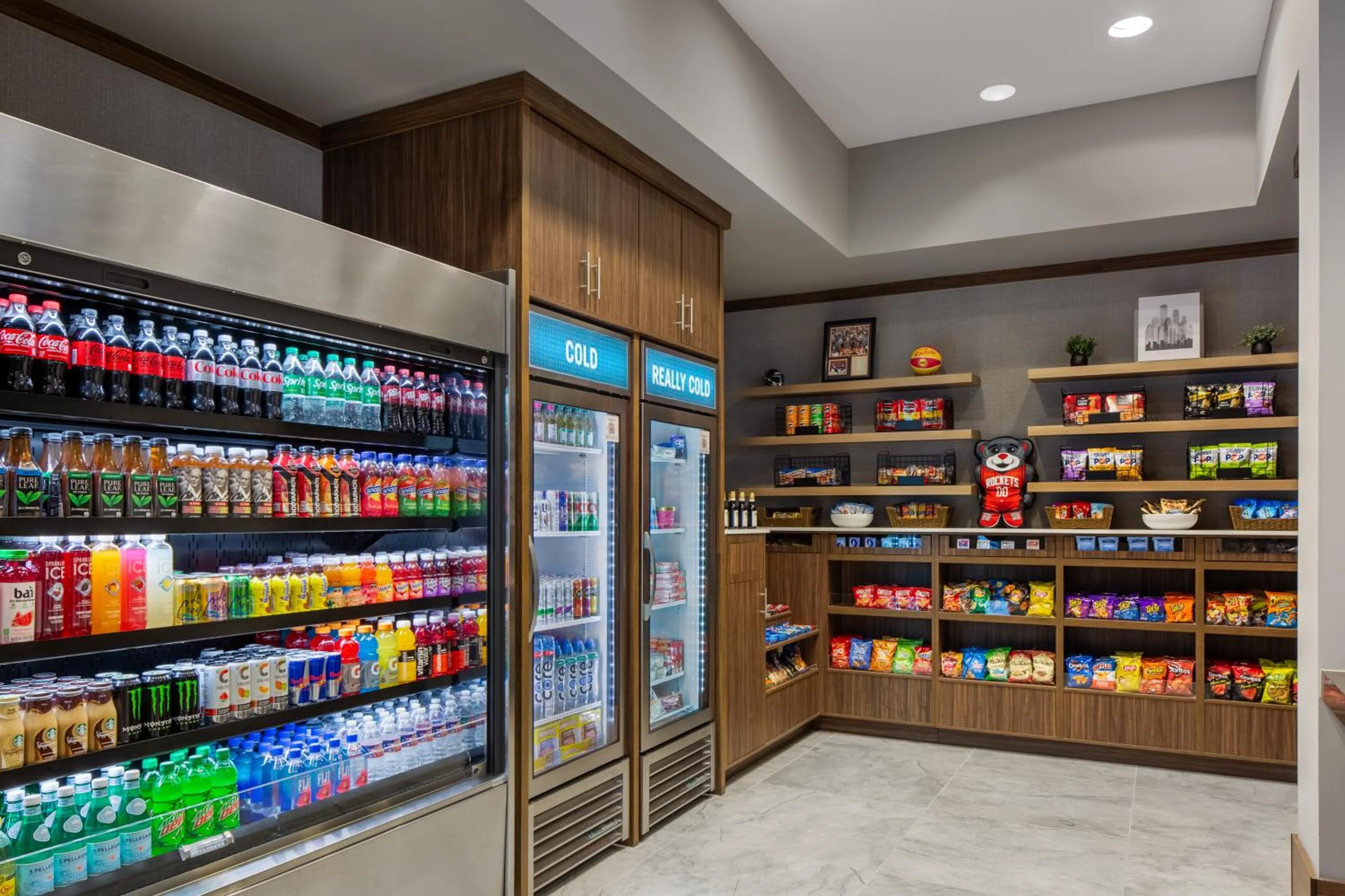 Supermarket/grocery shop in Home2 Suites By Hilton Houston Downtown Convention Center