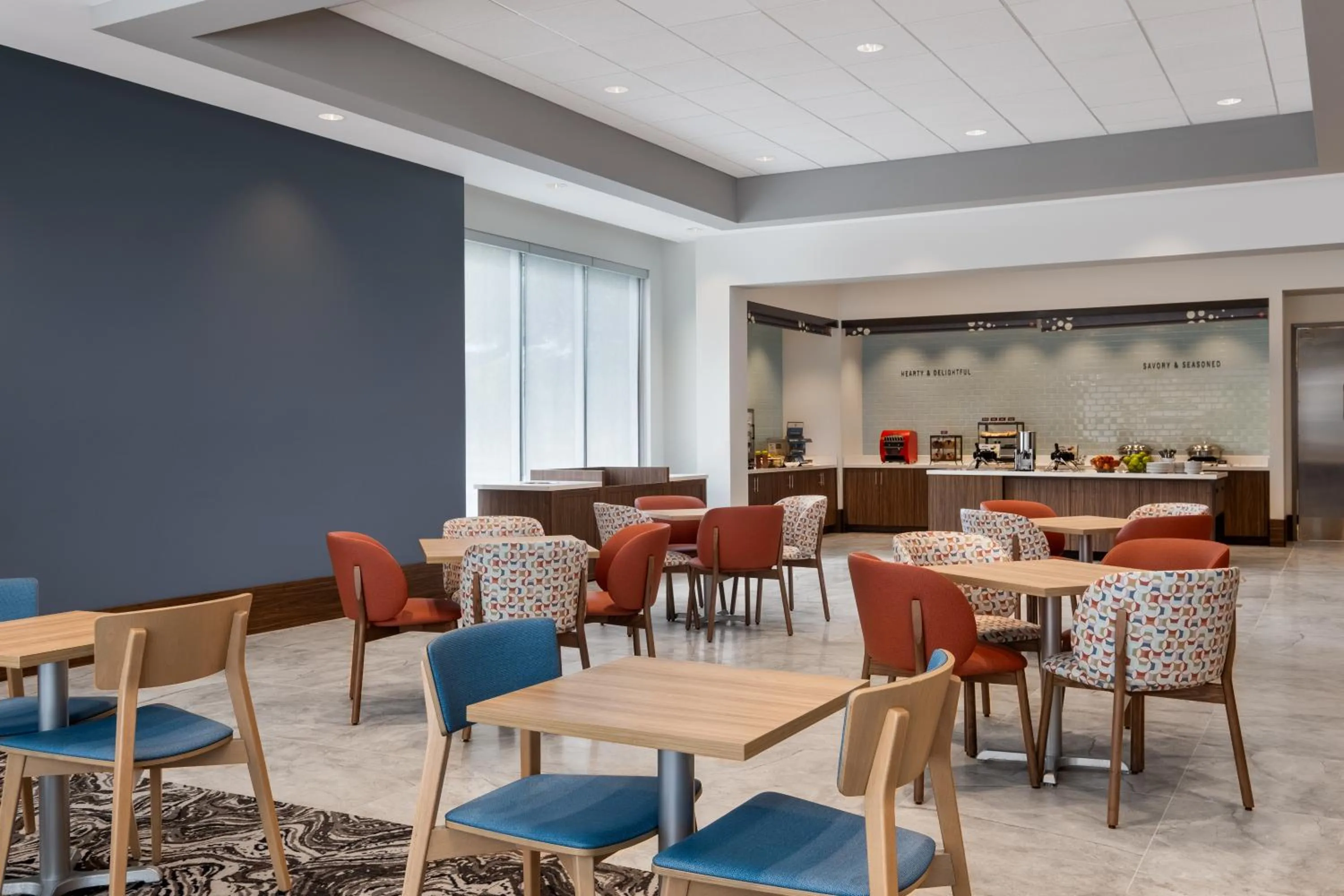 Seating area in Home2 Suites By Hilton Houston Downtown Convention Center