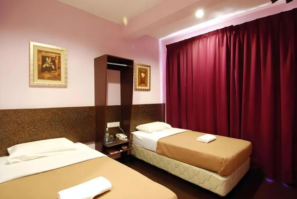 Bed in Aristo Hotel @ Putatan