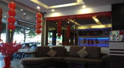 Royal Hotel