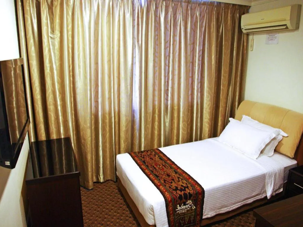 Bed in Royal Hotel