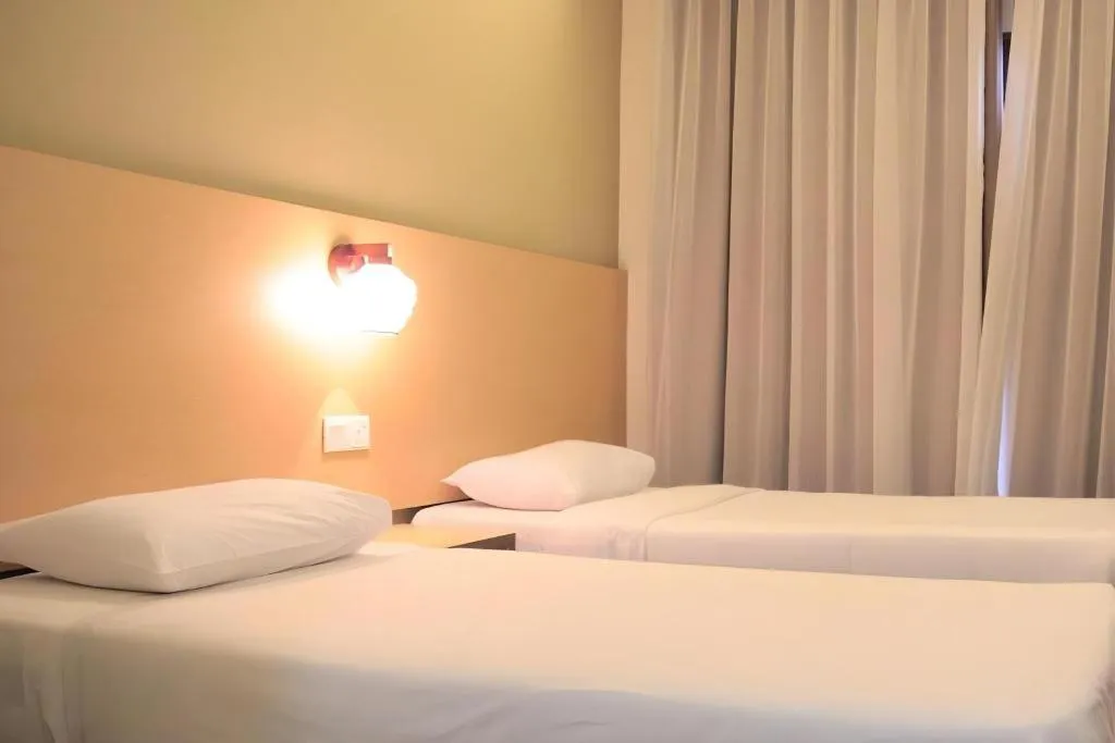 Bed in Lipis Plaza Hotel
