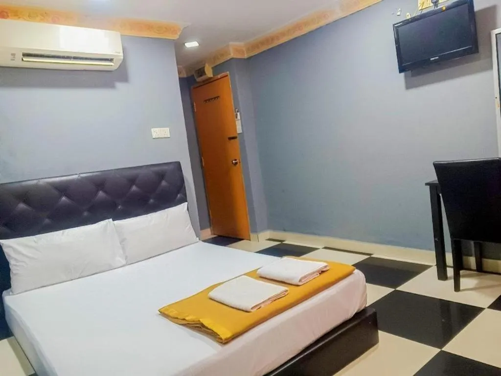 Bed in Batu Caves Hotel