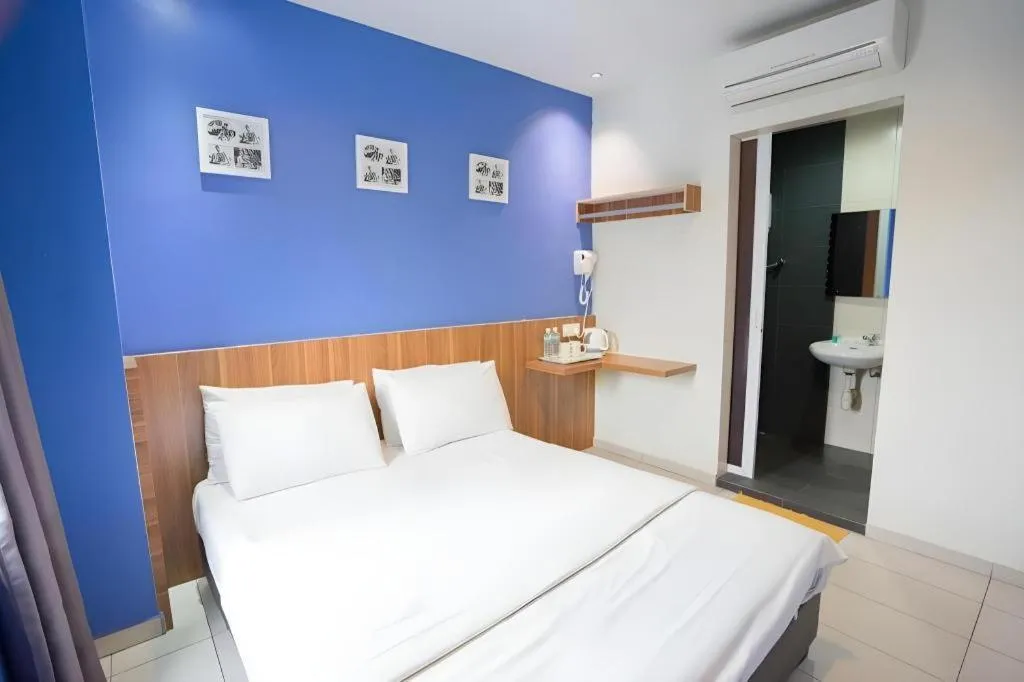 Bed in Cappuccino Hotel @ Mount Austin