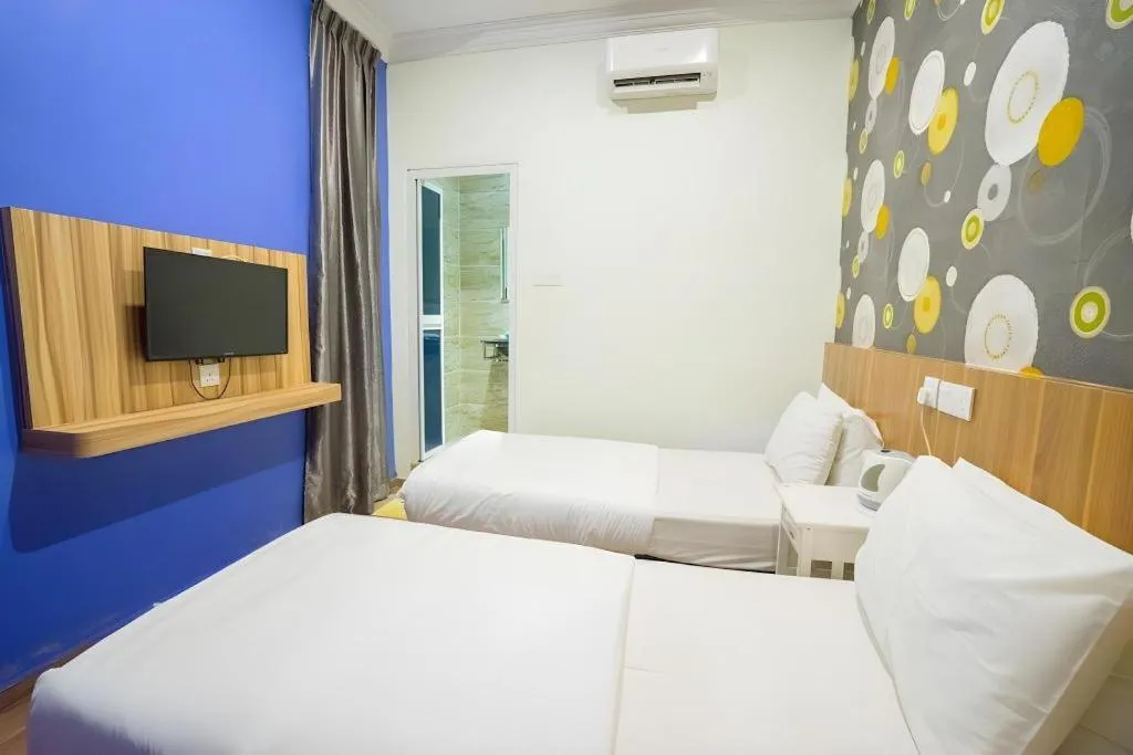 Bed in Cappuccino Hotel @ Mount Austin